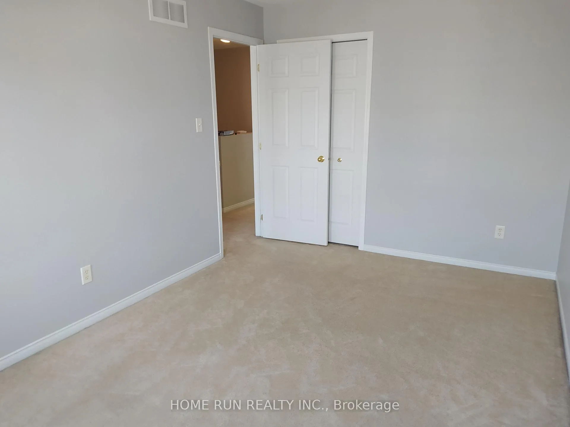 Photo 15 of 131 Braddock Private, Ottawa, Barrhaven - Stonebridge — HOMEH