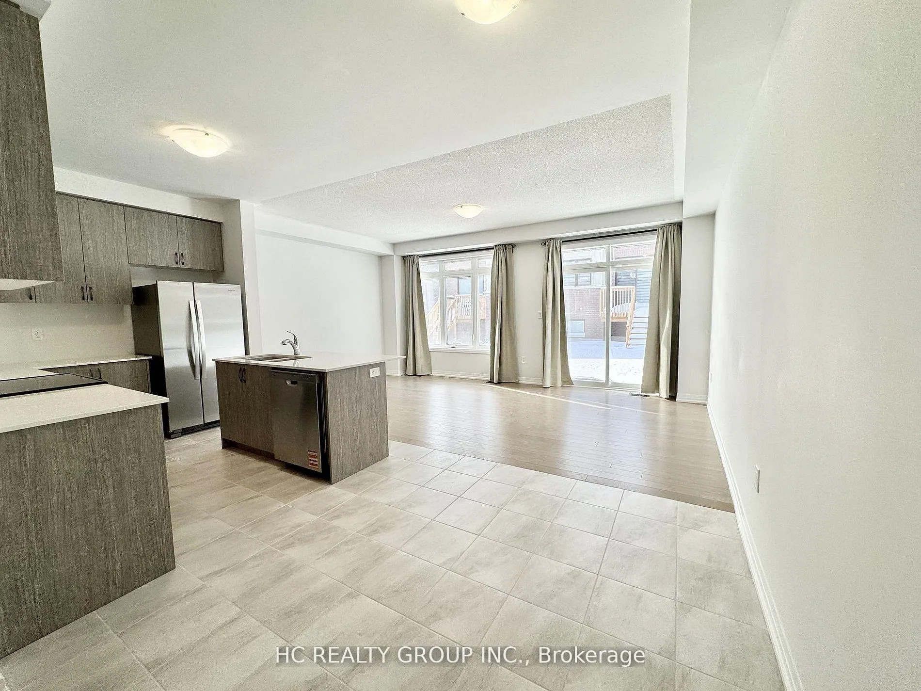 Photo 4 of 2978 Seagrass Street, Pickering, Rural Pickering — HOMEH