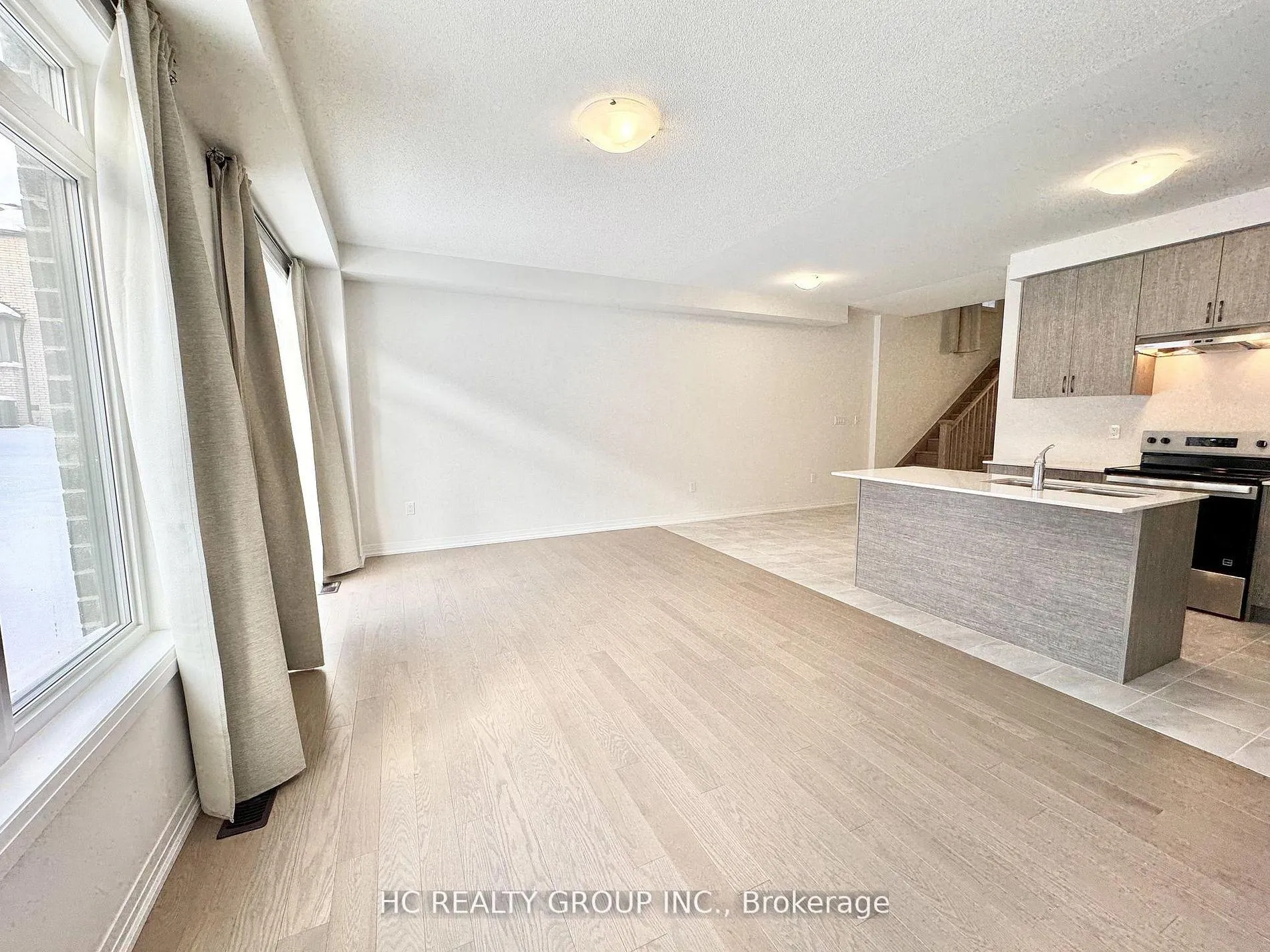 Photo 5 of 2978 Seagrass Street, Pickering, Rural Pickering — HOMEH