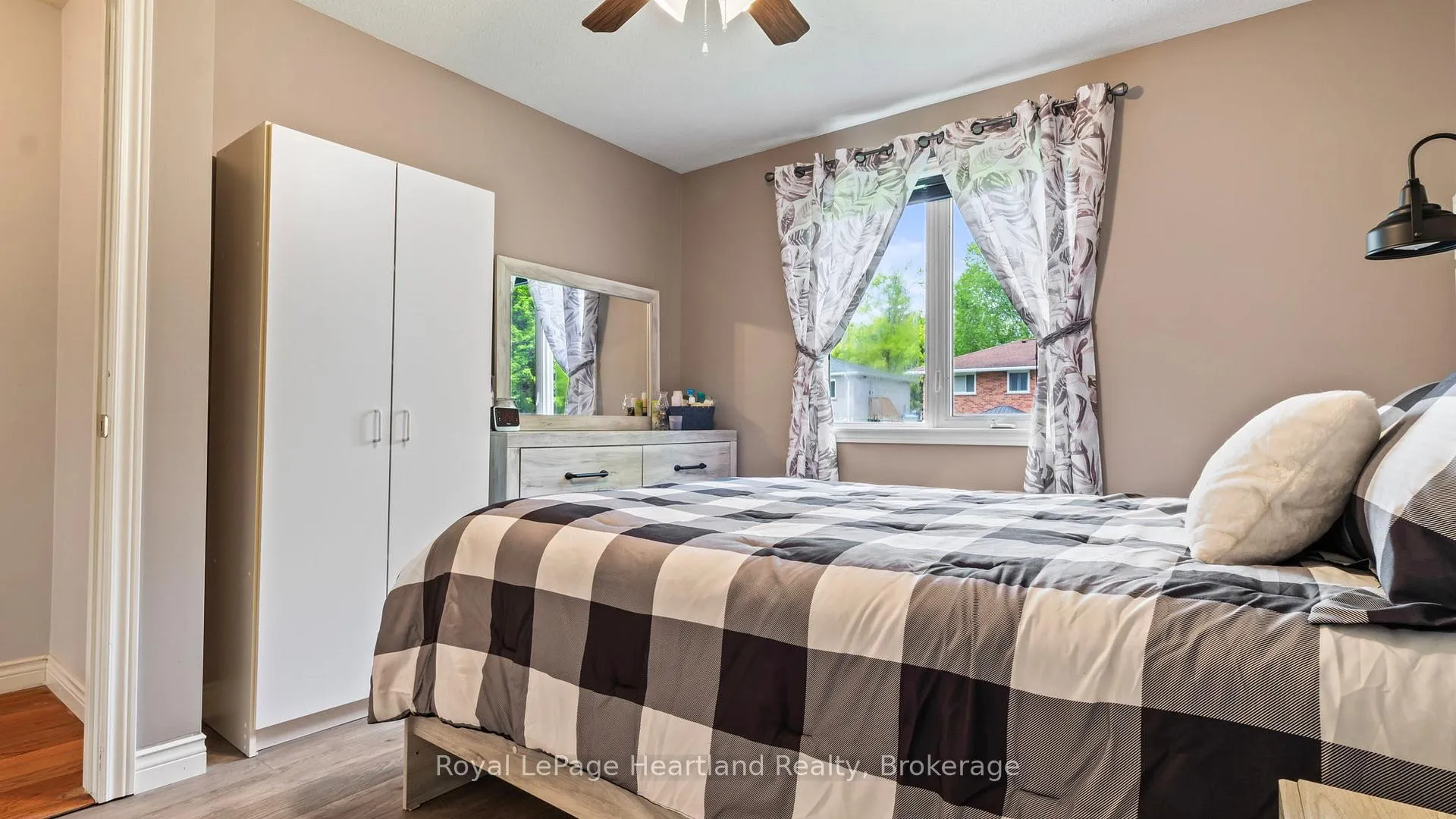 Photo 24 of 50 Mcdonald Drive, Huron East, Brussels — HOMEH
