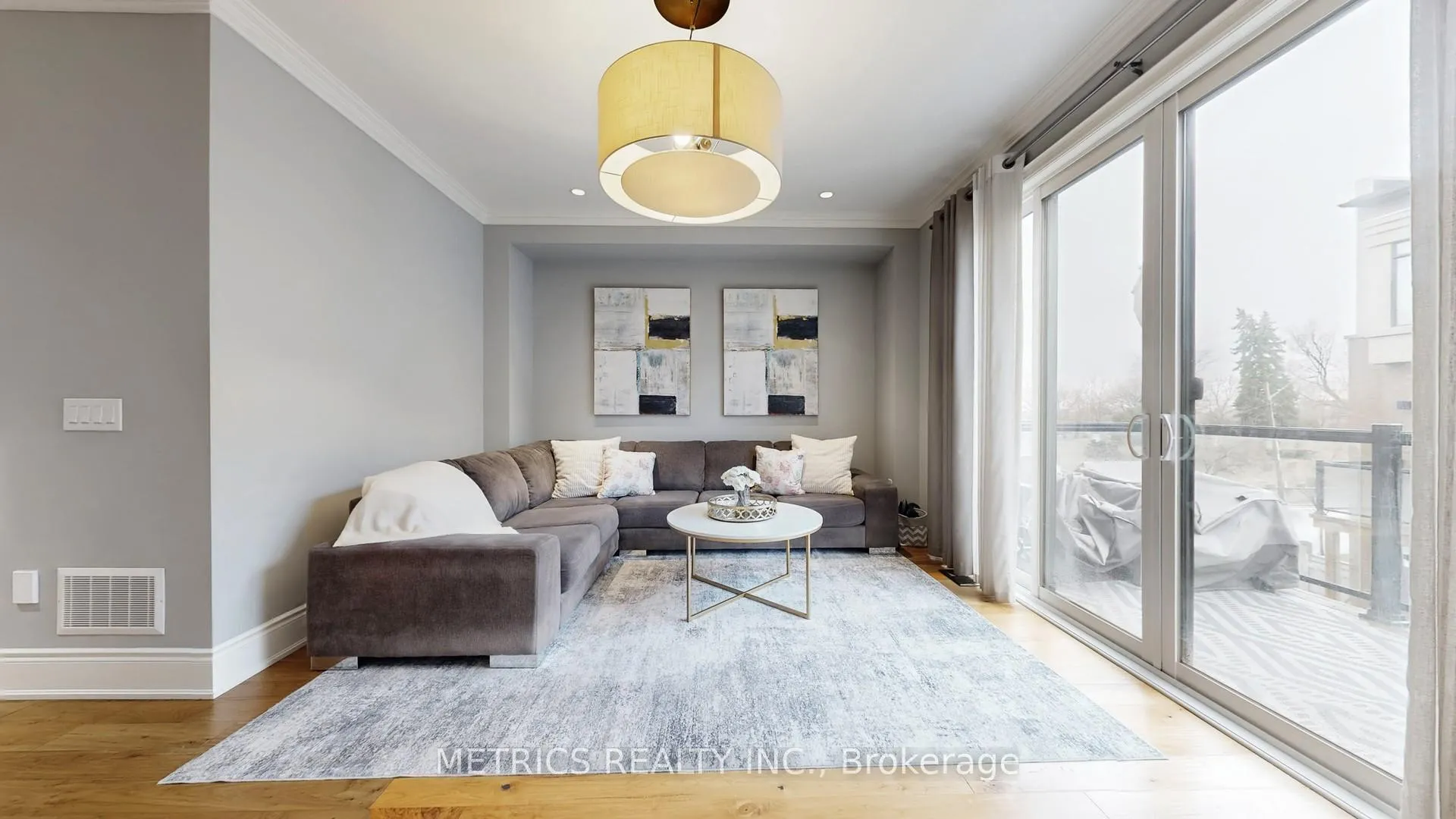 Photo 9 of 4 Glenngarry Crescent, Vaughan, Maple — HOMEH