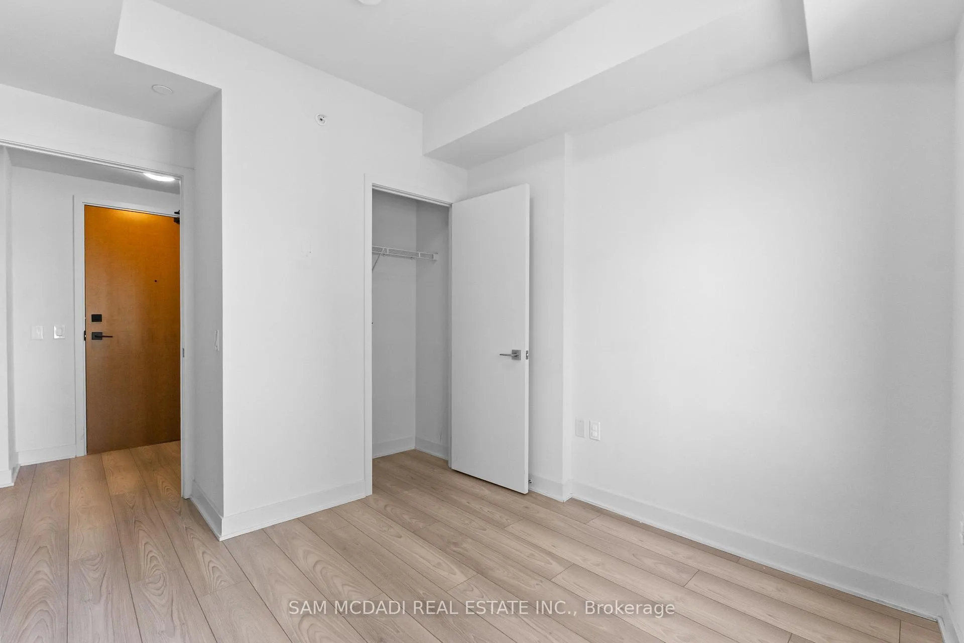 Photo 5 of Unit 2205, 2920 Highway 7 Road, Vaughan, Concord — HOMEH