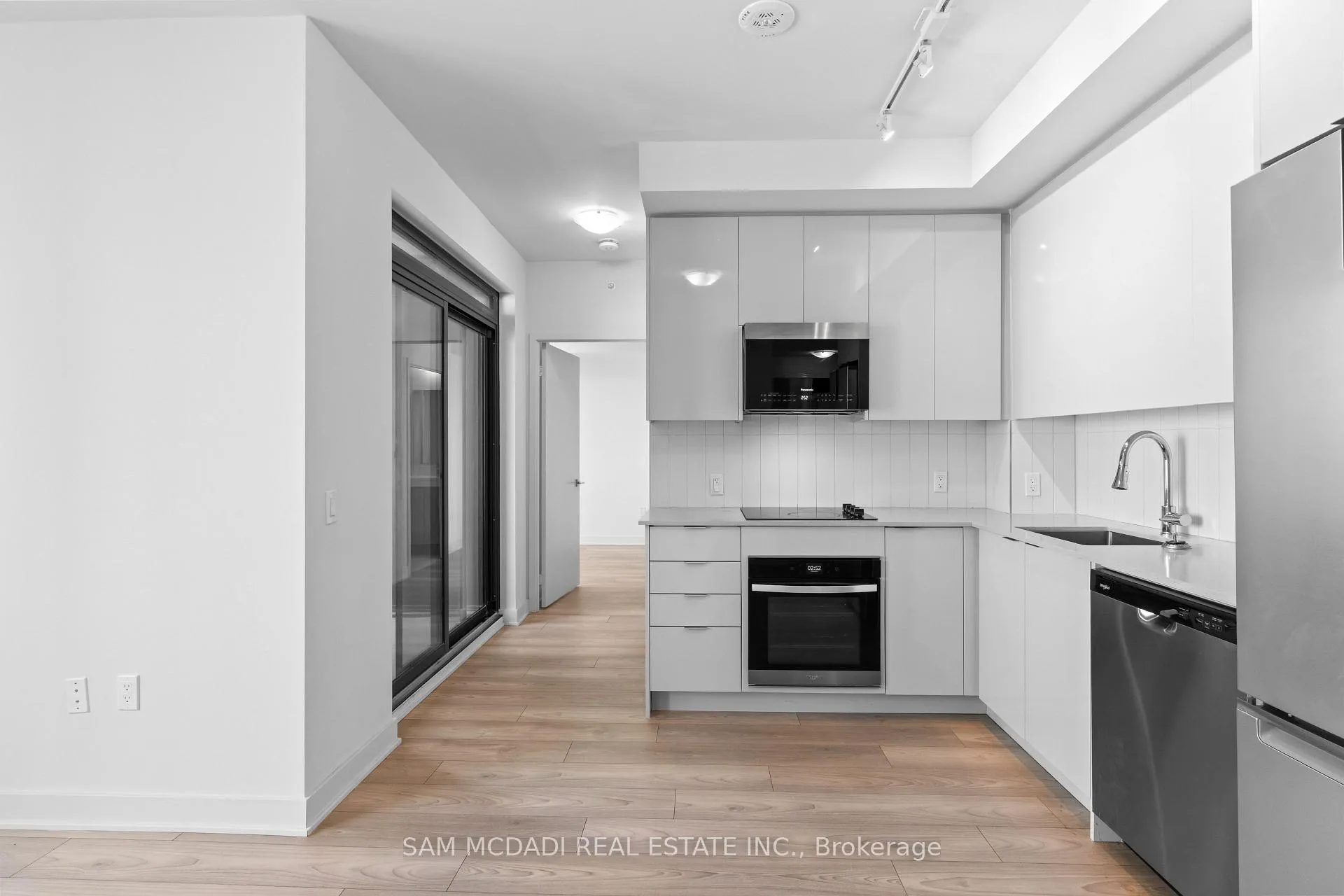 Photo 8 of Unit 2205, 2920 Highway 7 Road, Vaughan, Concord — HOMEH