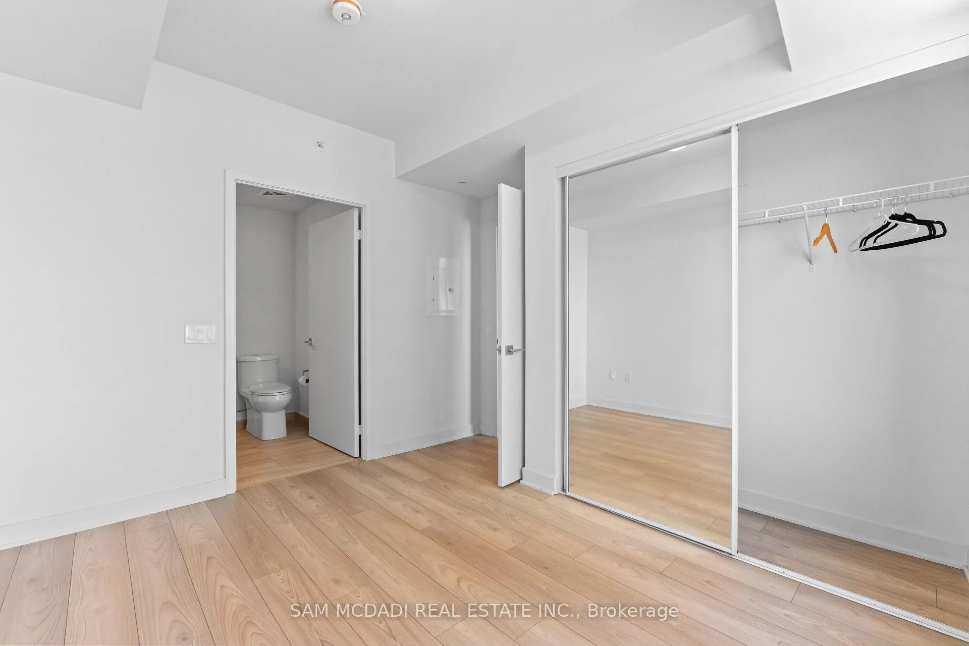 Photo 10 of Unit 2205, 2920 Highway 7 Road, Vaughan, Concord — HOMEH