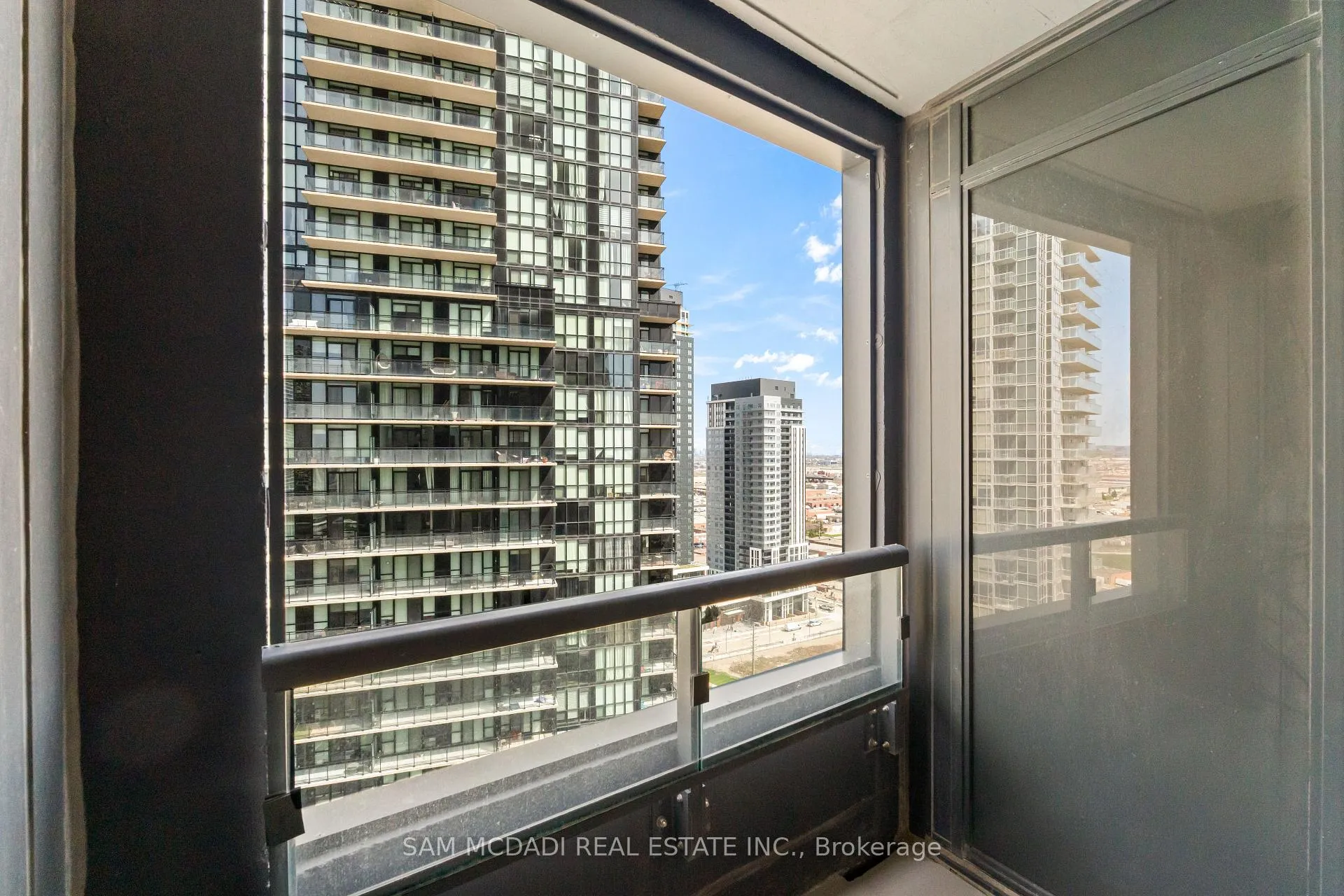 Photo 15 of Unit 2205, 2920 Highway 7 Road, Vaughan, Concord — HOMEH
