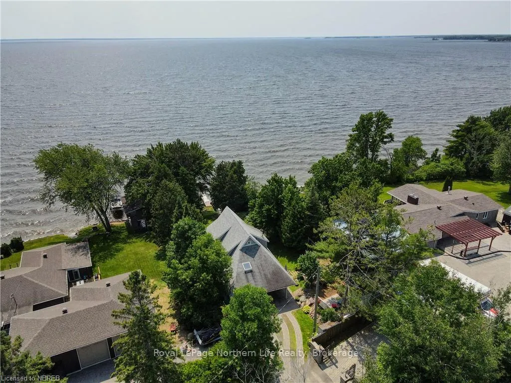 Photo 5 of 220 Du Lac Promenade, West Nipissing, Sturgeon Falls — HOMEH