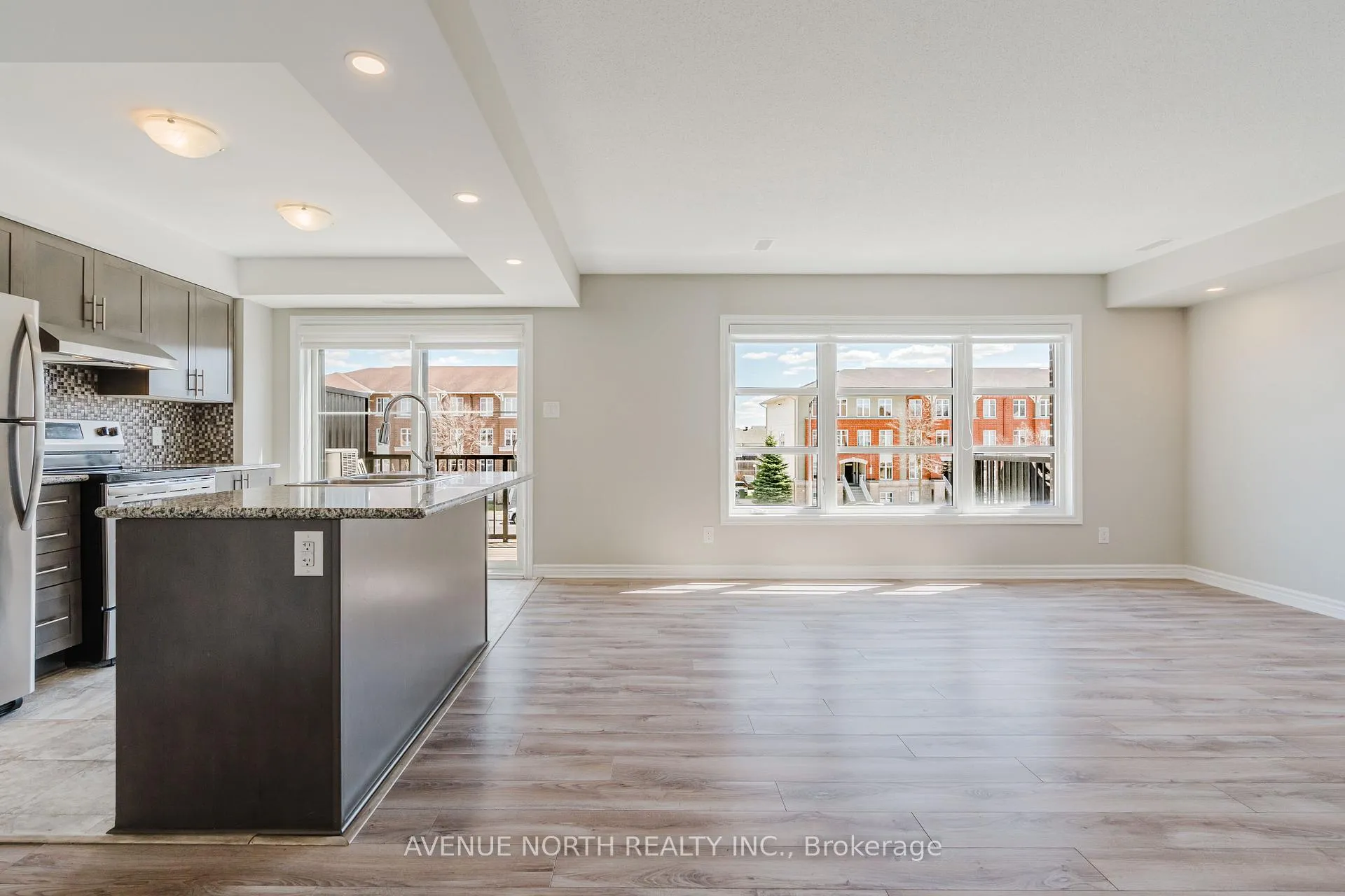Photo 6 of Unit 32, 735 Chapman Mills Drive, Ottawa, Barrhaven - Strandherd — HOMEH