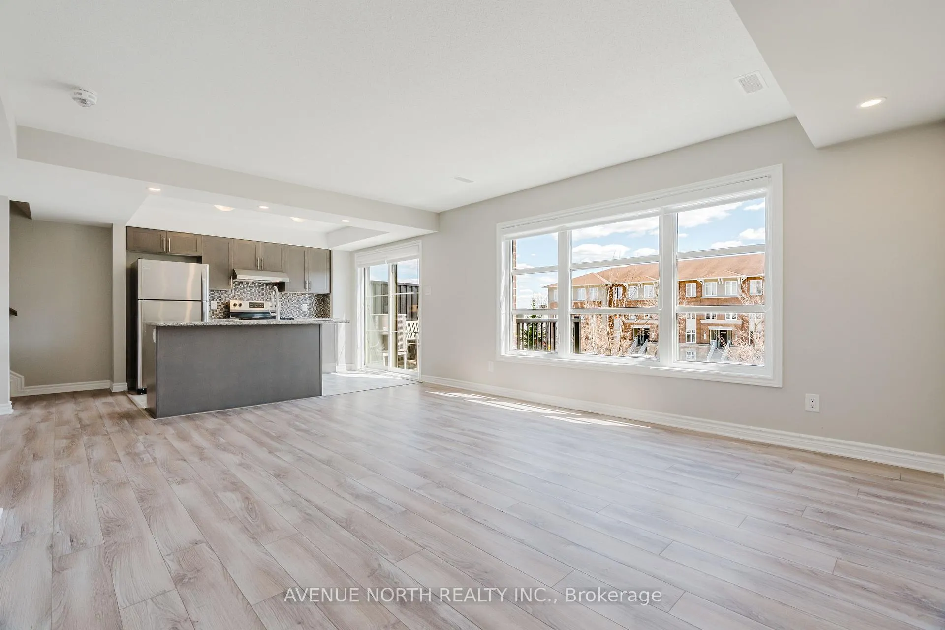 Photo 9 of Unit 32, 735 Chapman Mills Drive, Ottawa, Barrhaven - Strandherd — HOMEH