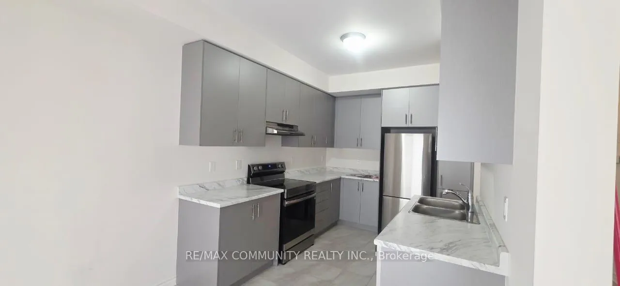 Photo 5 of 136 Sapphire Way, Thorold, Rolling Meadows — HOMEH