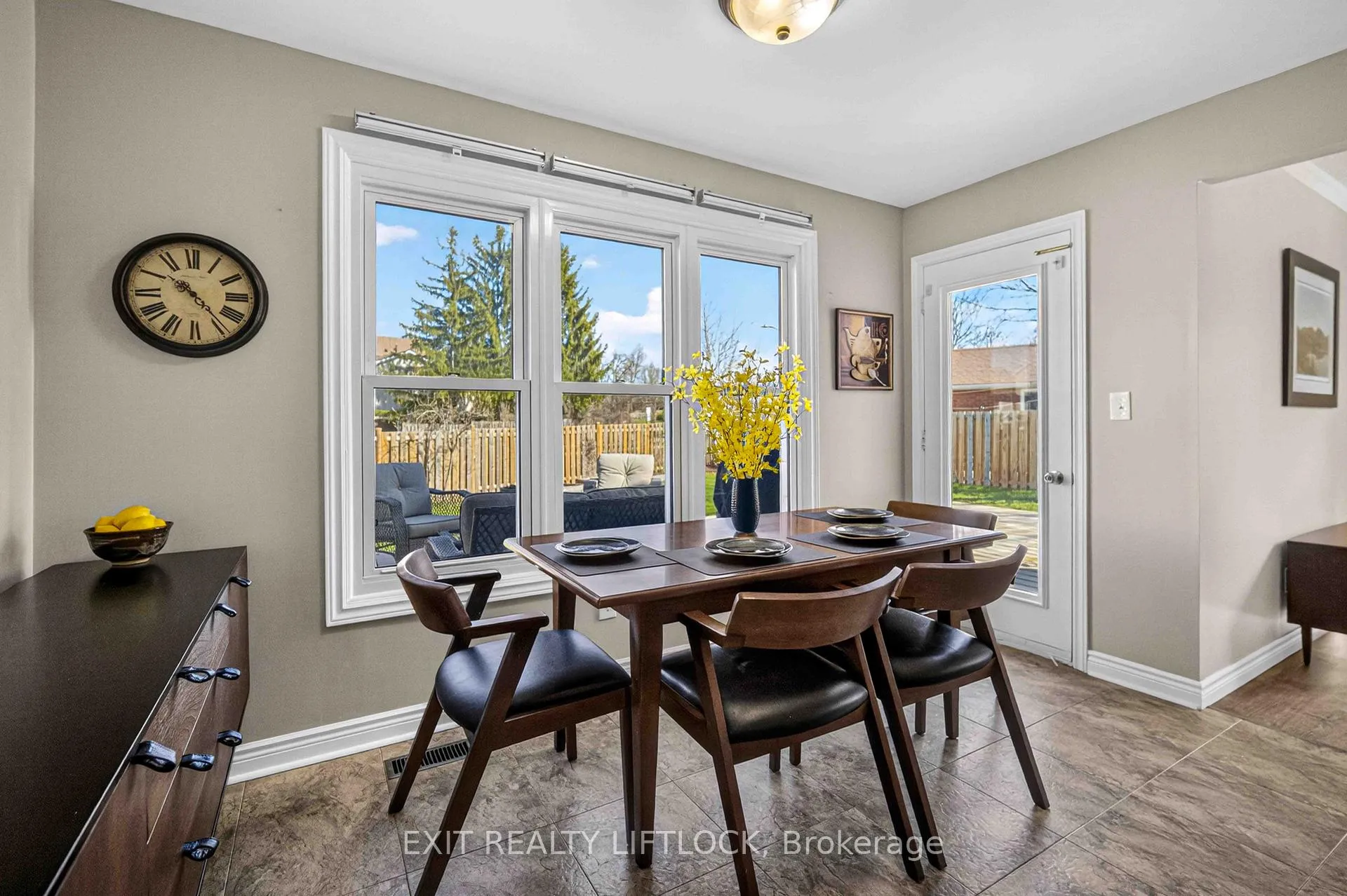 Photo 14 of 604 Wilfred Drive, Peterborough, Otonabee Ward 1 — HOMEH