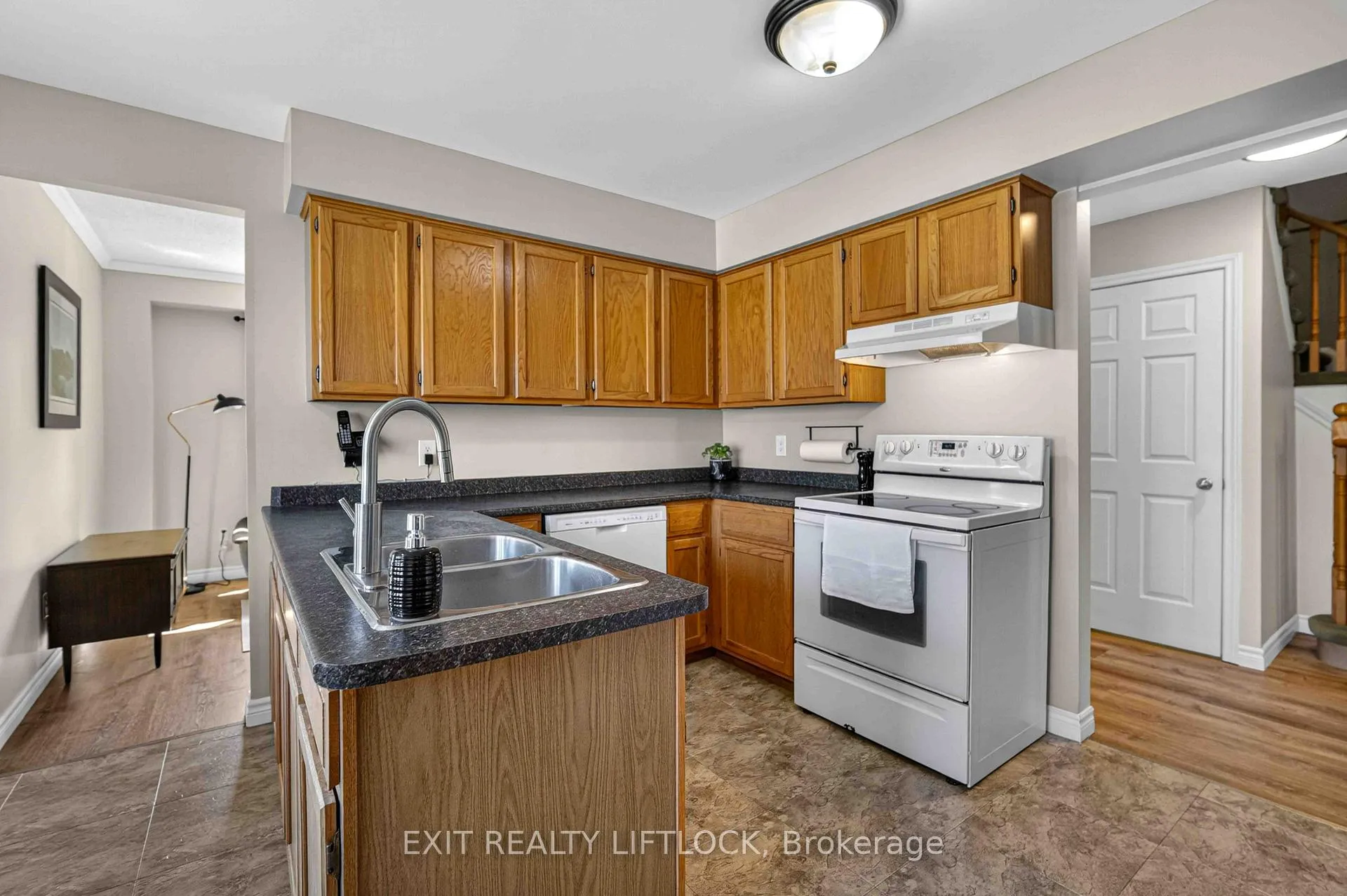Photo 15 of 604 Wilfred Drive, Peterborough, Otonabee Ward 1 — HOMEH