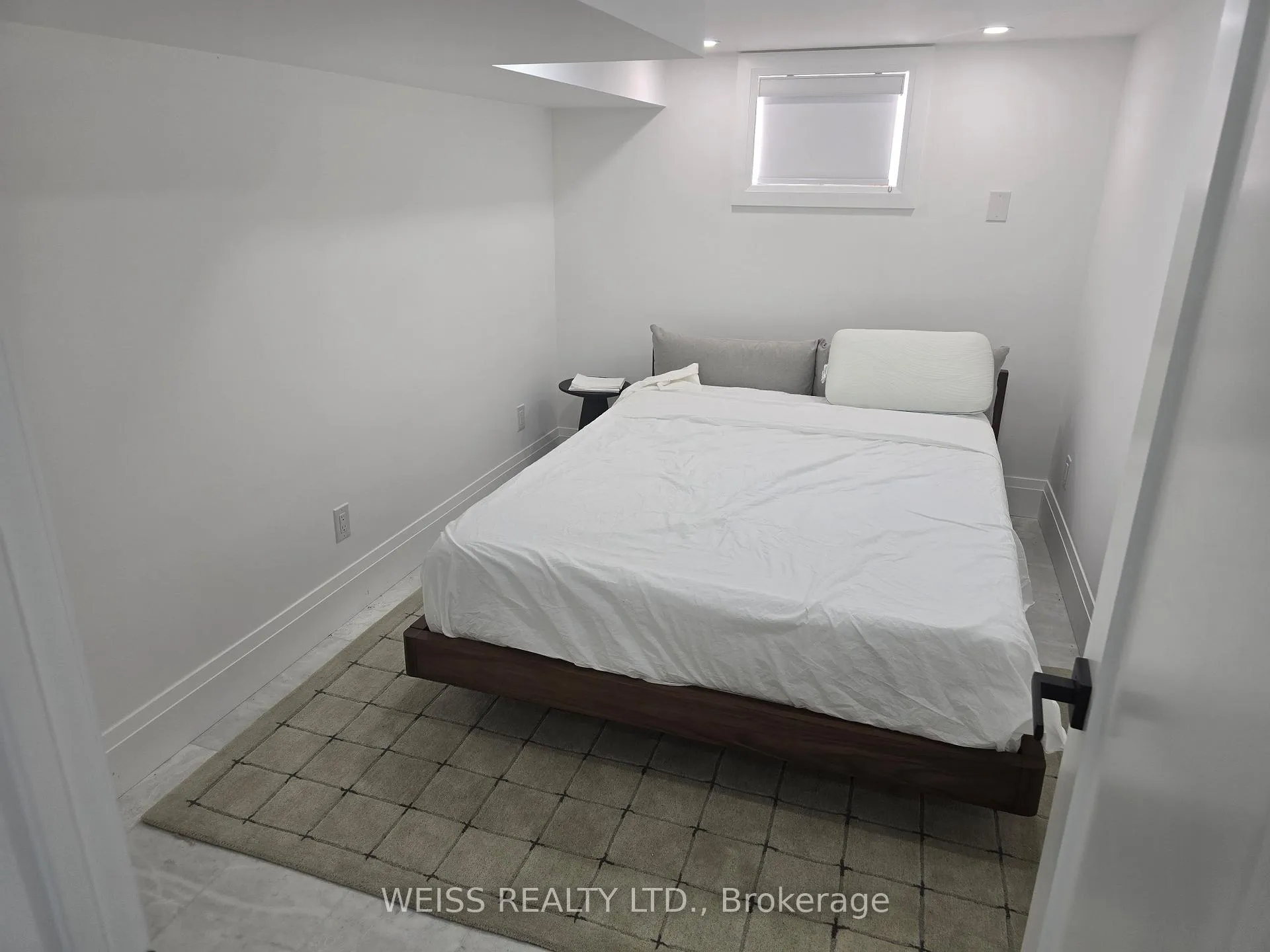 Photo 24 of 199 Glengarry Avenue, Toronto, Lawrence Park North — HOMEH
