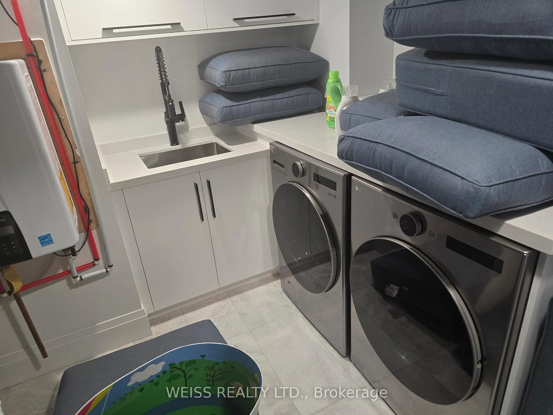 Photo 36 of 199 Glengarry Avenue, Toronto, Lawrence Park North — HOMEH