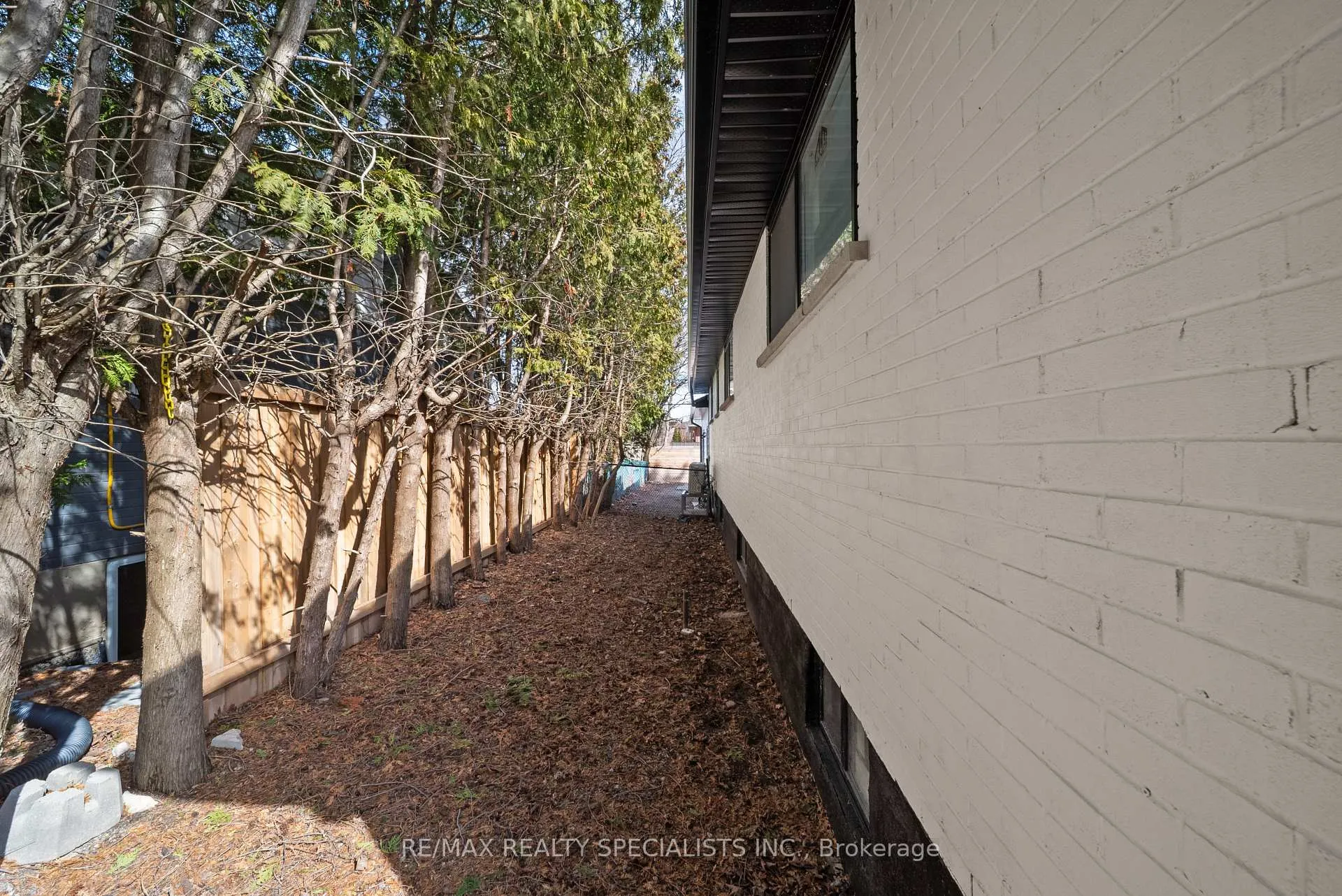 Photo 33 of 5361 Bromley Road, Burlington, Appleby — HOMEH