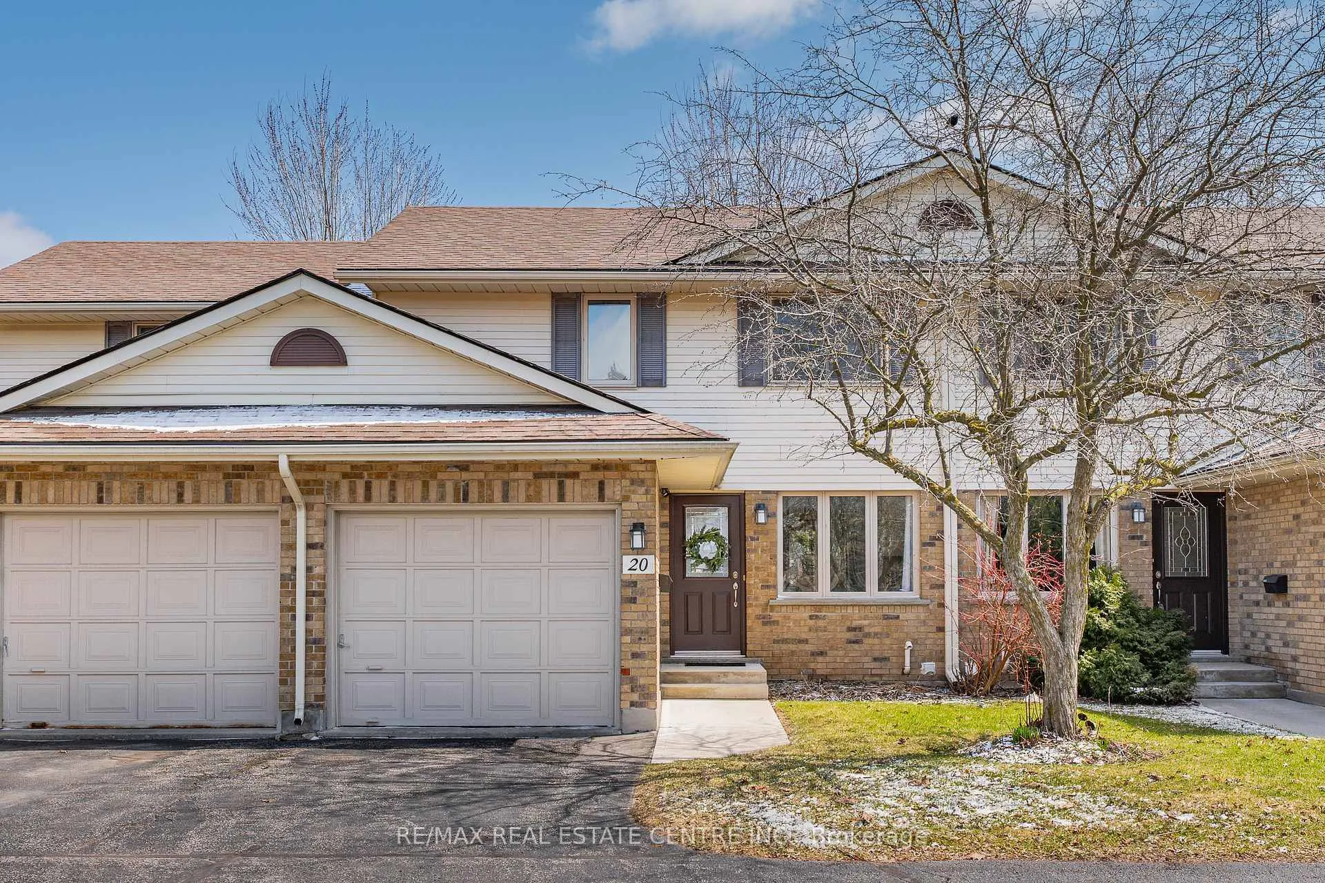Front of Unit 20, 375 Kingscourt Drive