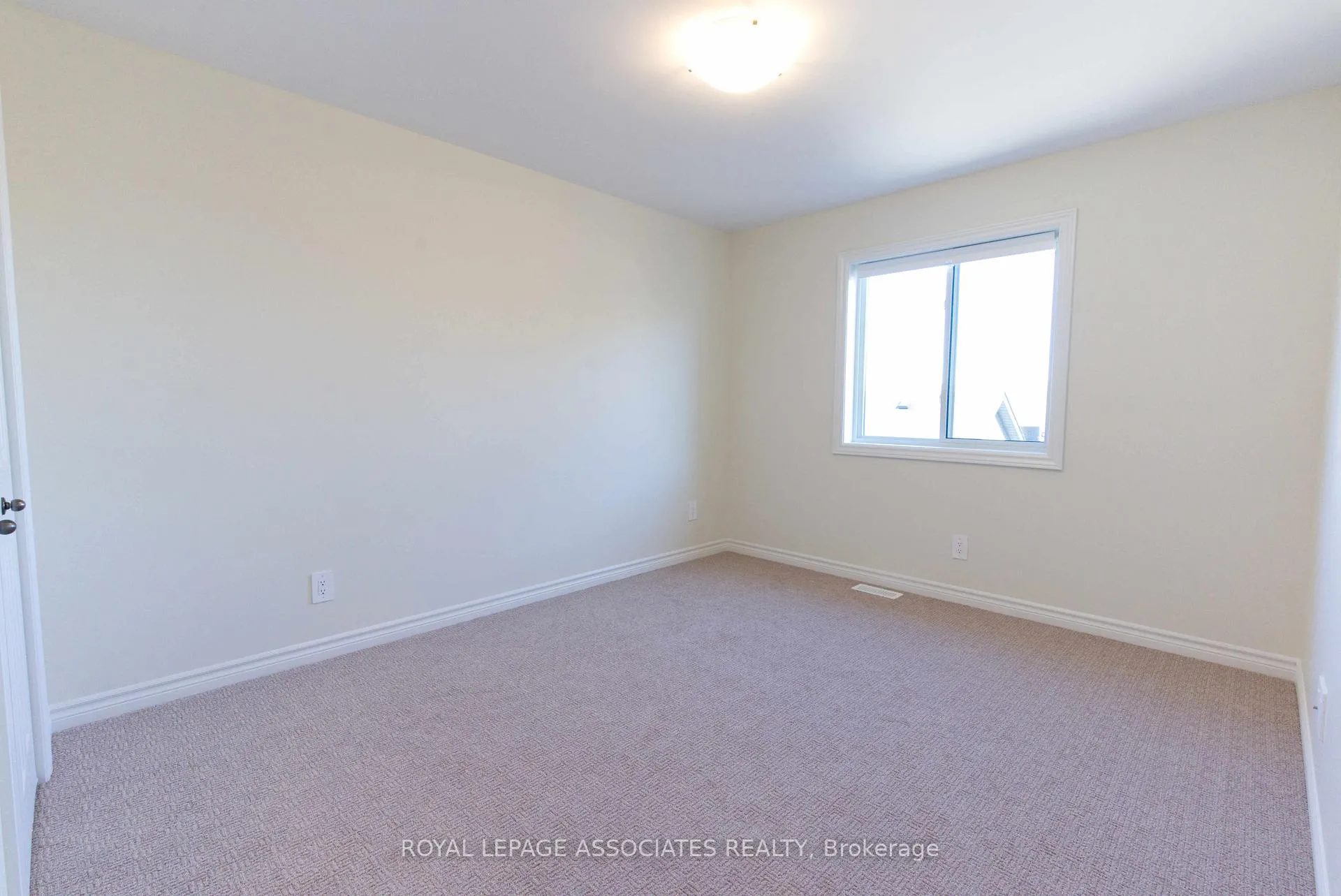 Photo 11 of 84 Riverstone Way, Belleville, Thurlow Ward — HOMEH