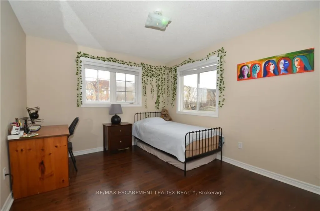 Photo 21 of 1132 Harrogate Drive, Hamilton, Ancaster — HOMEH