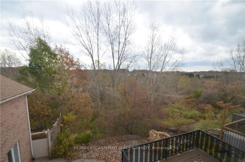Photo 25 of 1132 Harrogate Drive, Hamilton, Ancaster — HOMEH