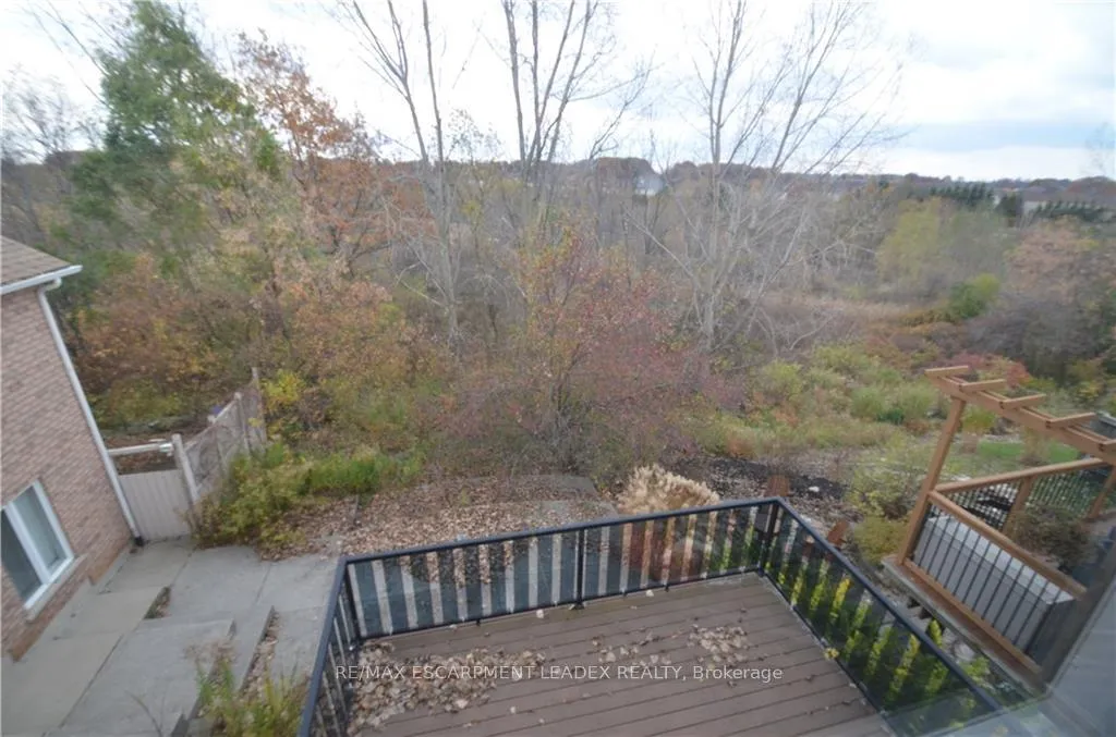 Photo 26 of 1132 Harrogate Drive, Hamilton, Ancaster — HOMEH
