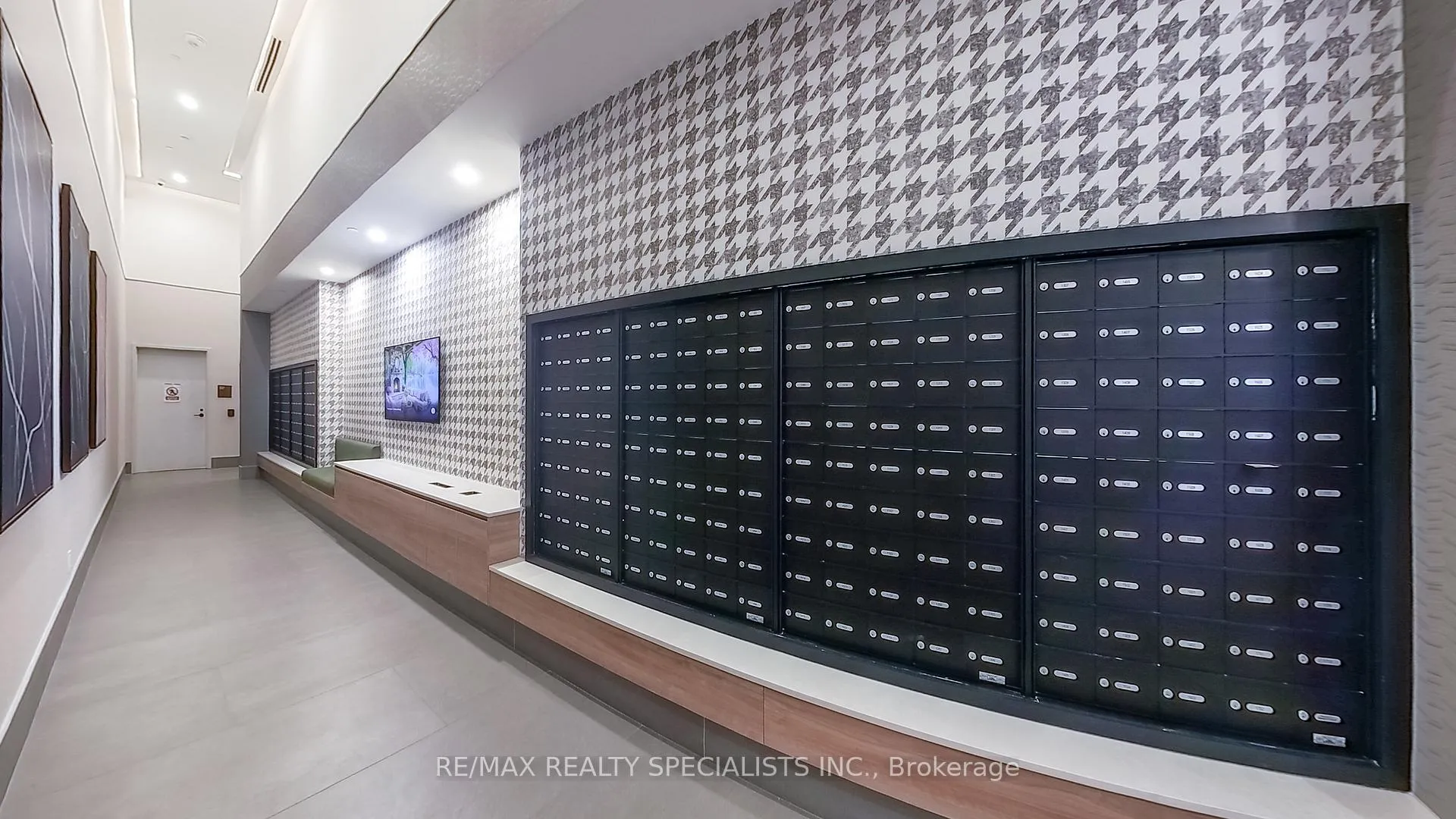Photo 9 of Unit 718, 1007 The Queensway, Etobicoke, Islington-City Centre West — HOMEH