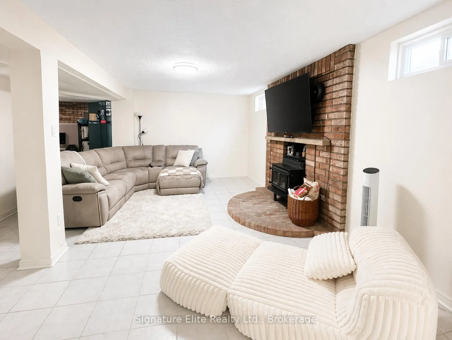 Photo 2 of 83 Belview Avenue, Vaughan, East Woodbridge — HOMEH