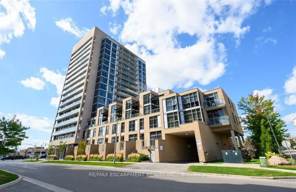 Photo 2 of Unit 317, 1940 Ironstone Drive, Burlington, Uptown — HOMEH