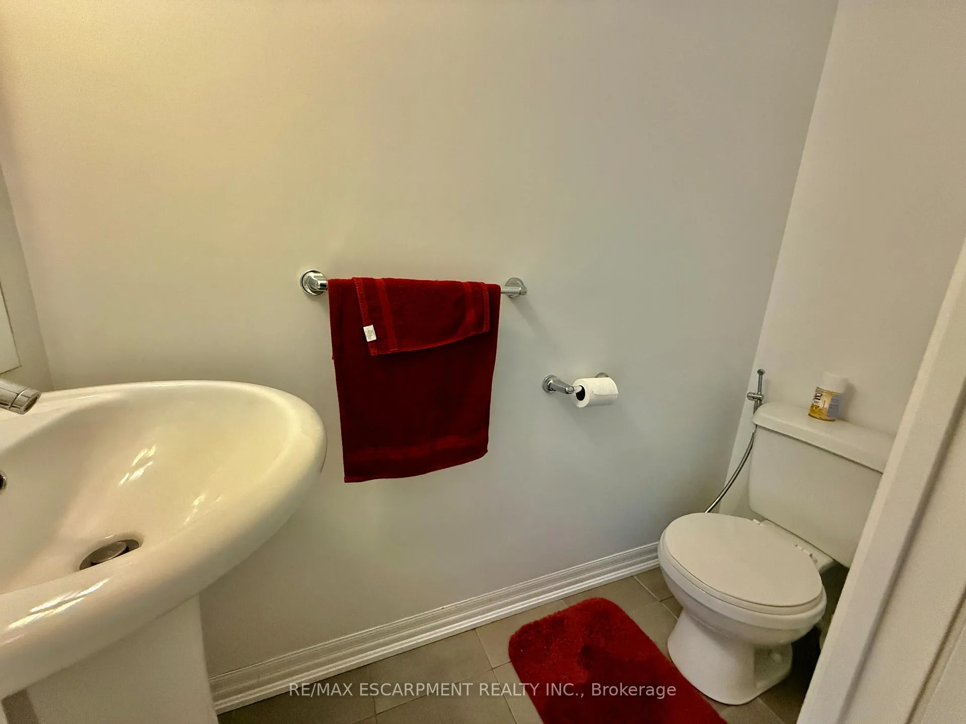 Photo 9 of Unit 317, 1940 Ironstone Drive, Burlington, Uptown — HOMEH
