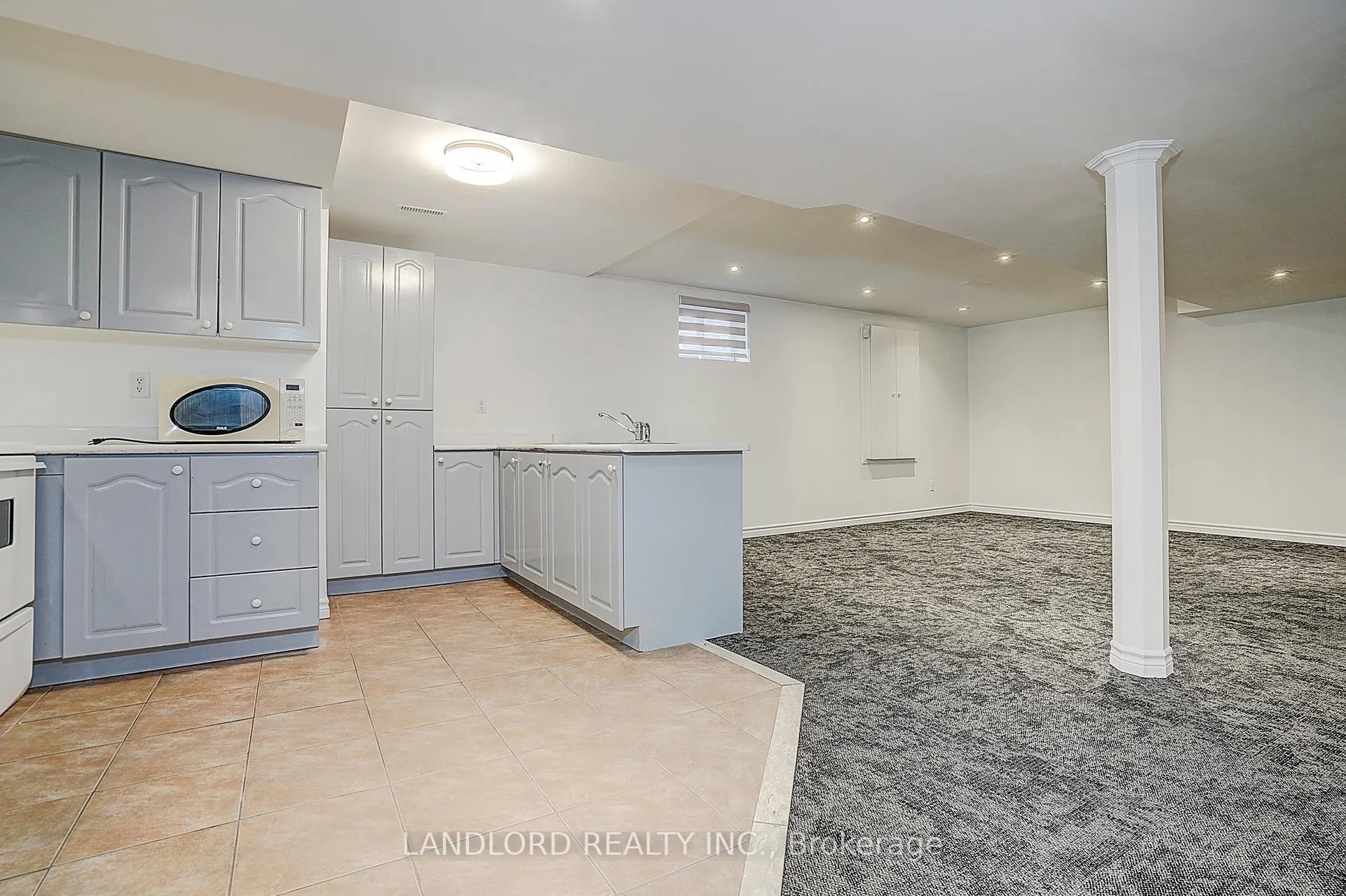 Photo 22 of Unit Lower, 8 Wood Dale Road, Vaughan, Concord — HOMEH