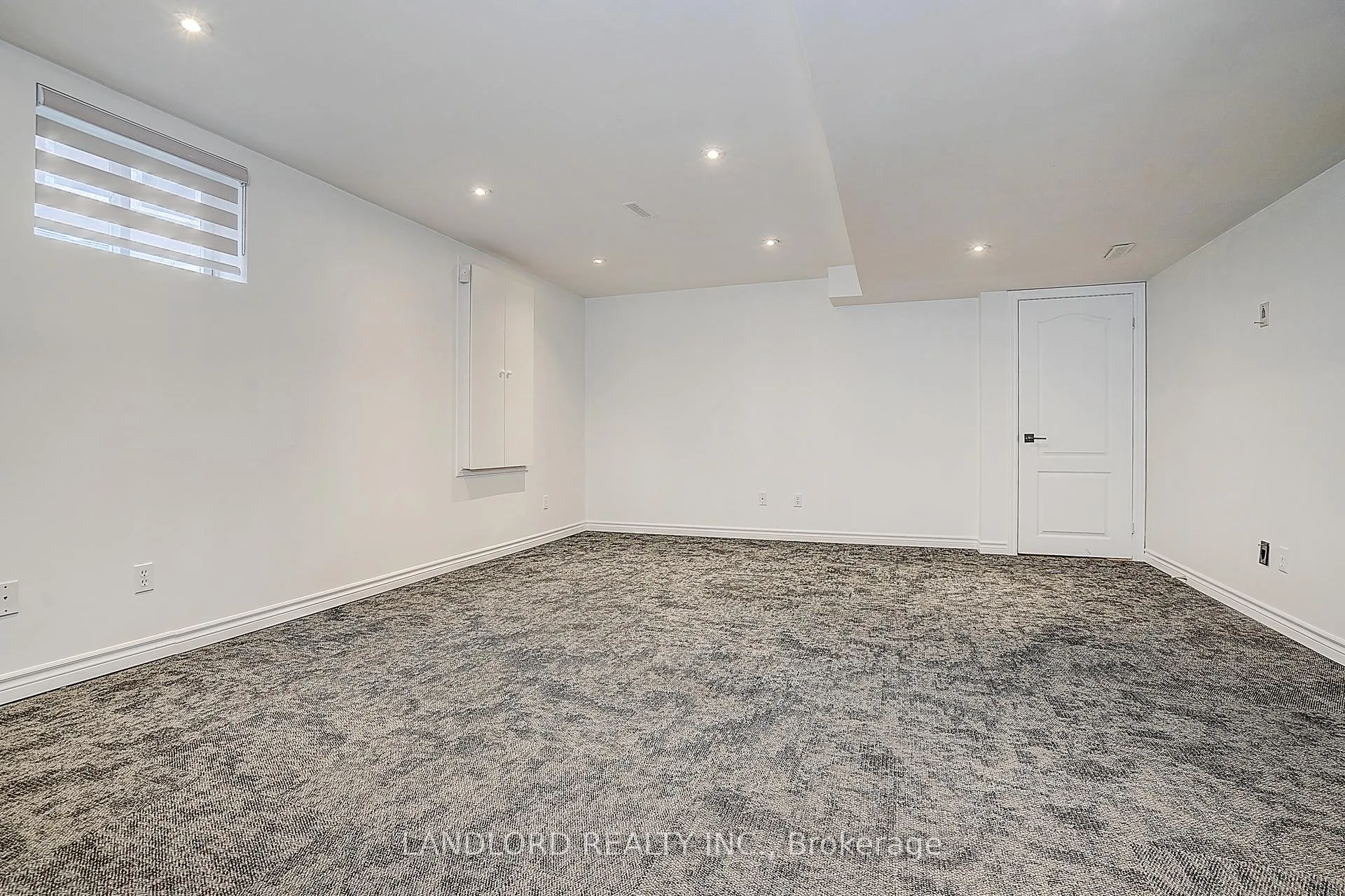 Photo 25 of Unit Lower, 8 Wood Dale Road, Vaughan, Concord — HOMEH