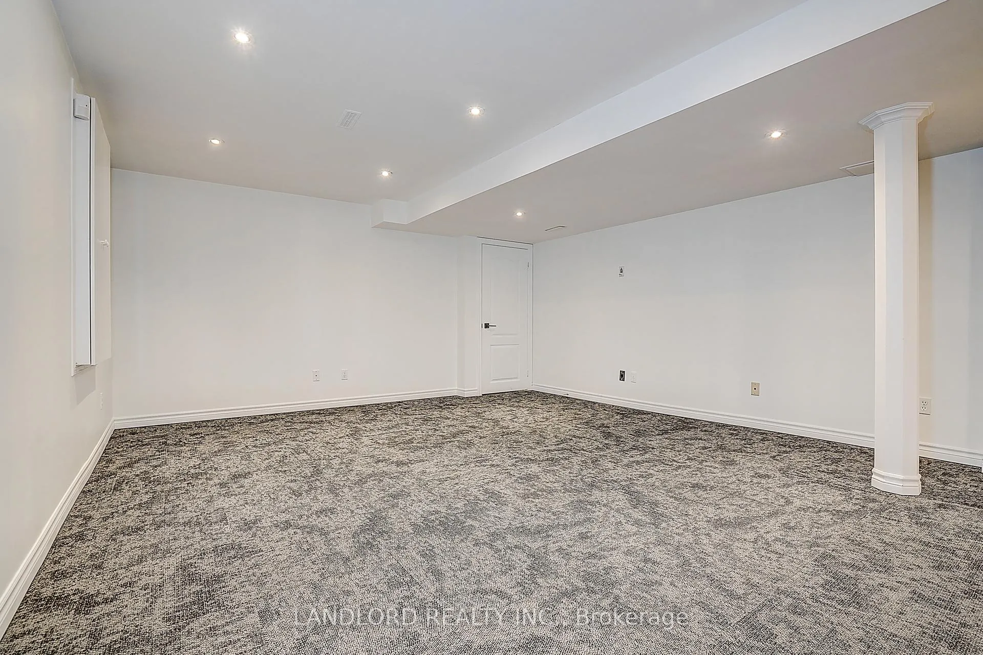 Photo 27 of Unit Lower, 8 Wood Dale Road, Vaughan, Concord — HOMEH