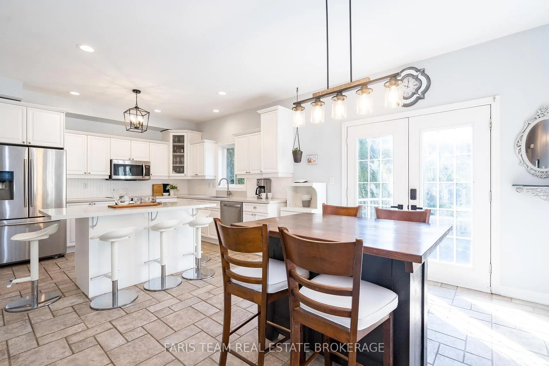 Photo 9 of 2 Evergreen Lane, Essa, Thornton — HOMEH