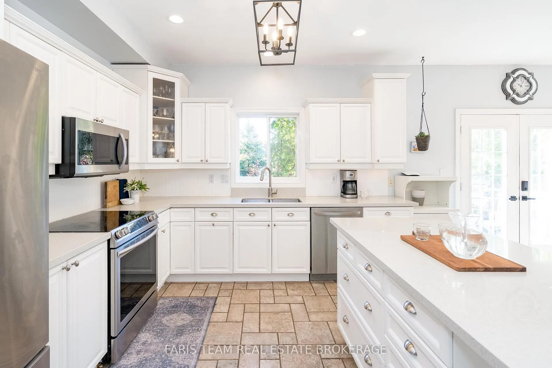 Photo 12 of 2 Evergreen Lane, Essa, Thornton — HOMEH