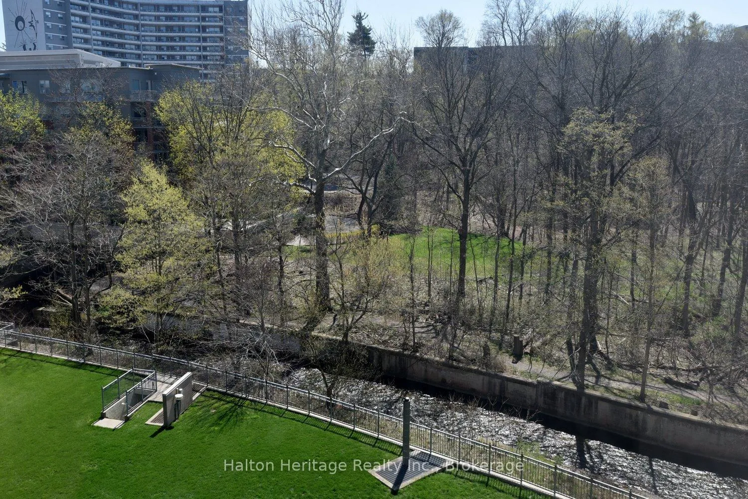 Photo 9 of Unit 501, 3000 Creekside Drive, Hamilton, Dundas — HOMEH