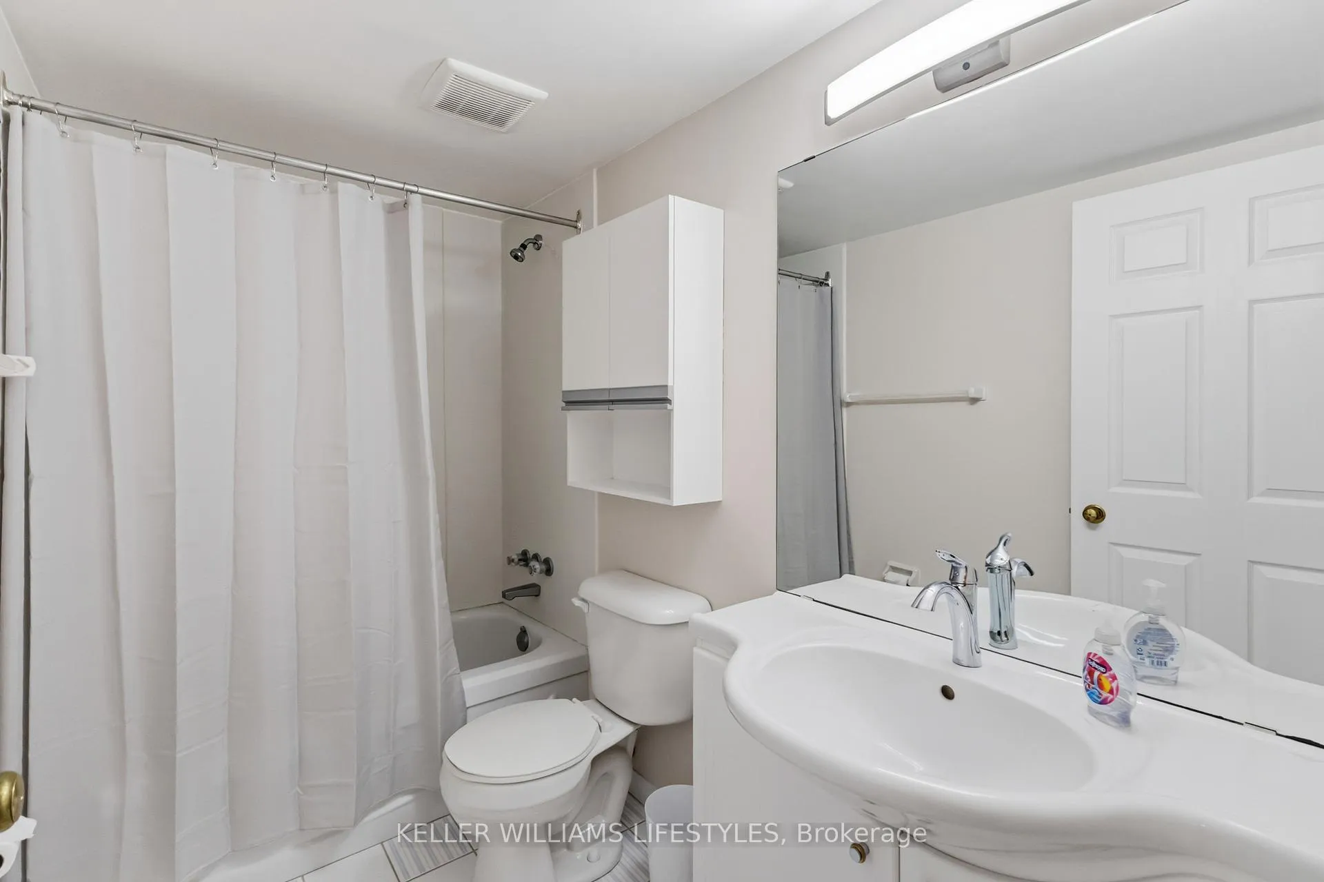 Photo 7 of Unit 405, 155 Kent Street, London, East F — HOMEH