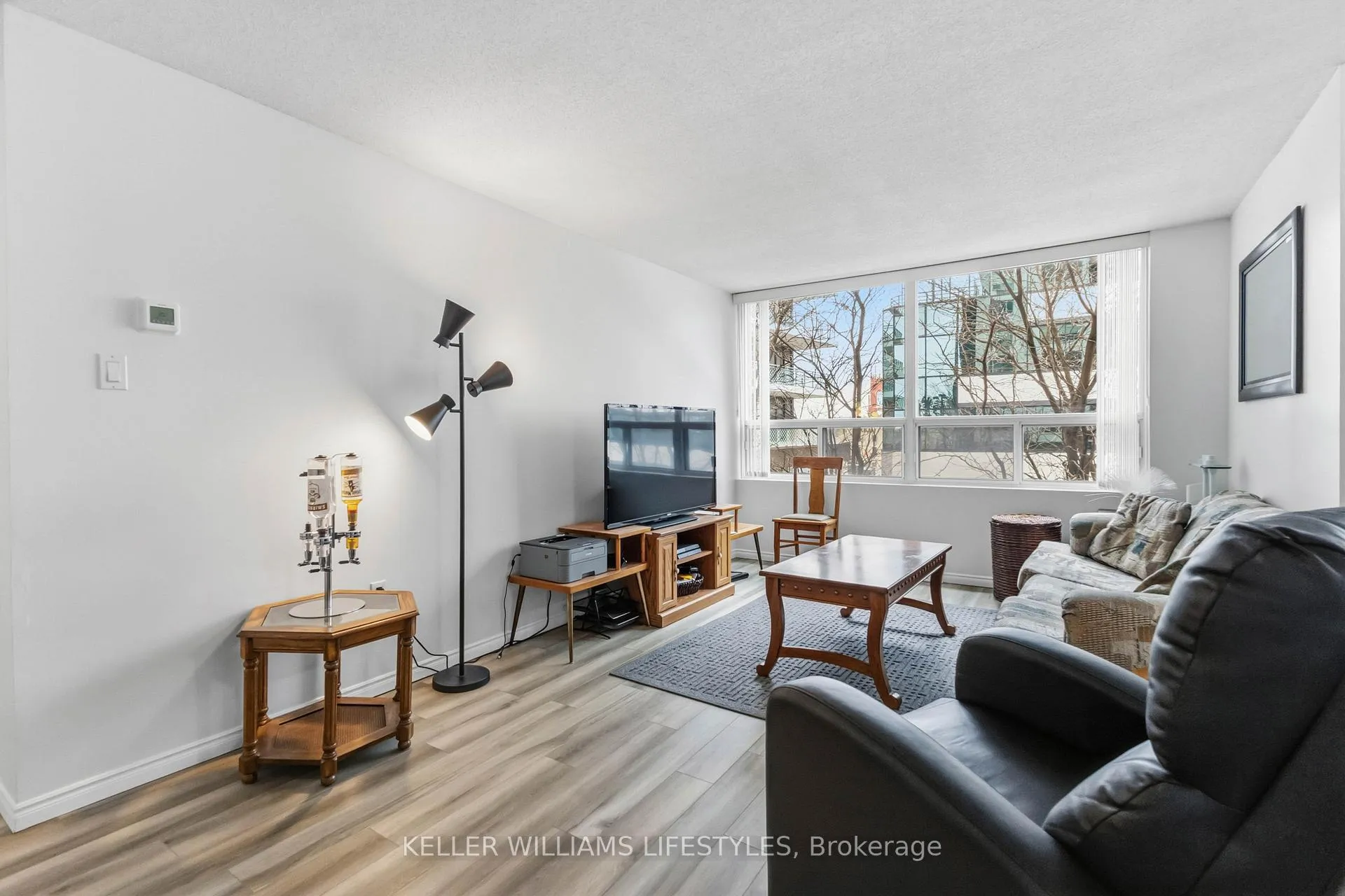 Photo 9 of Unit 405, 155 Kent Street, London, East F — HOMEH