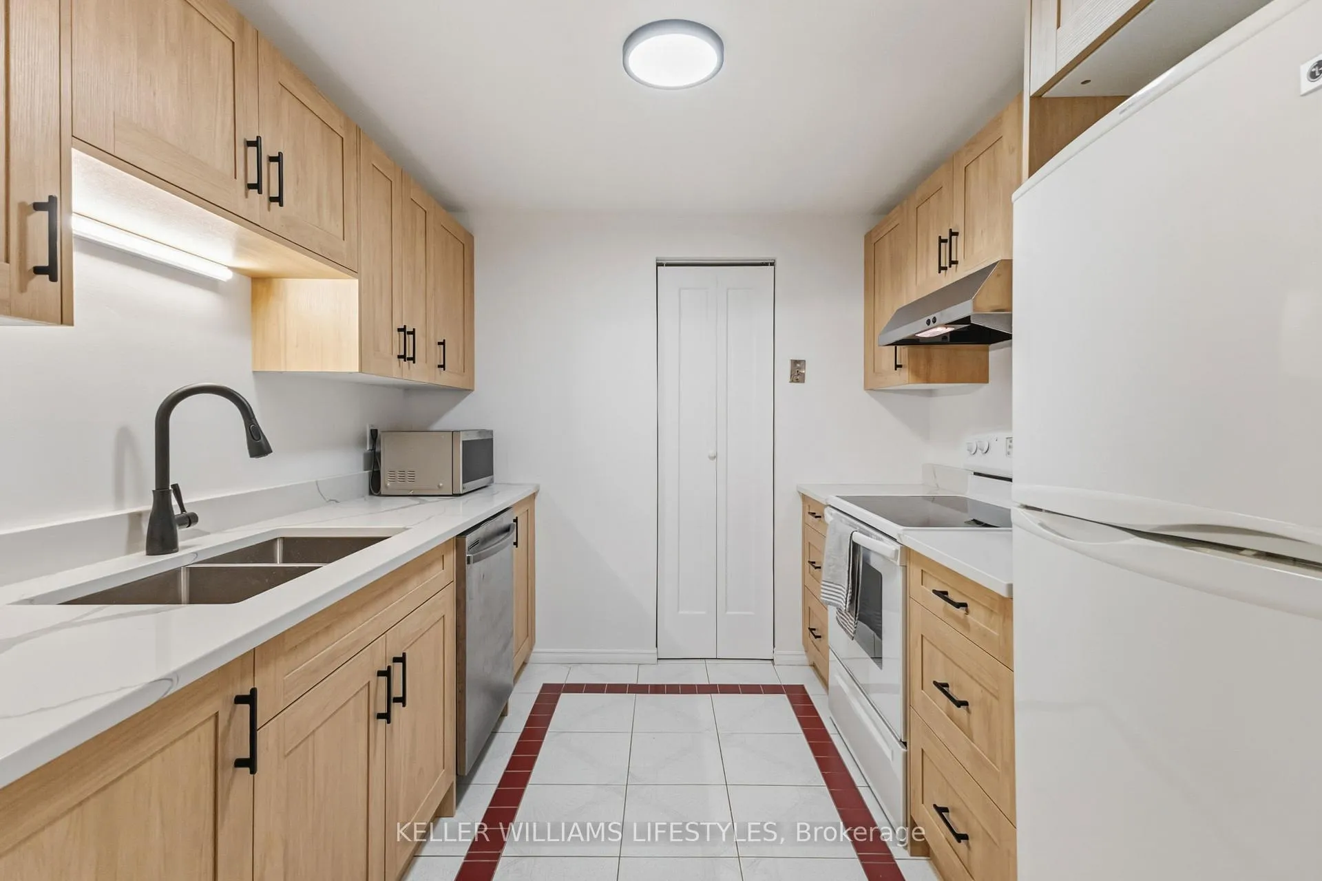 Photo 17 of Unit 405, 155 Kent Street, London, East F — HOMEH