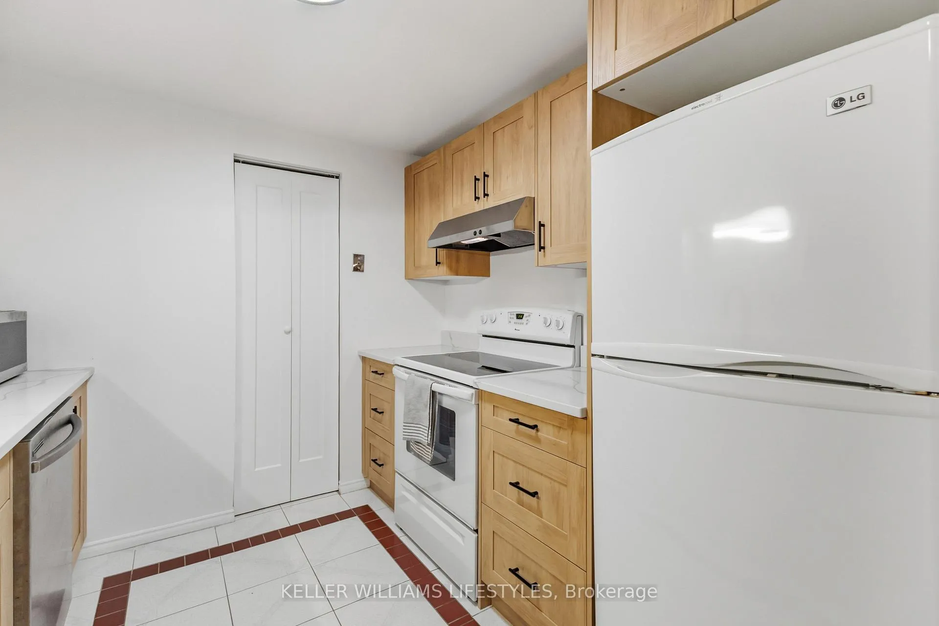 Photo 19 of Unit 405, 155 Kent Street, London, East F — HOMEH