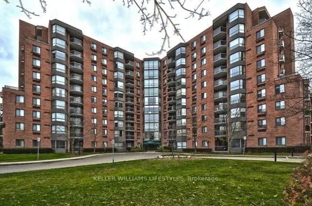 Front of Unit 308, 600 Talbot Street