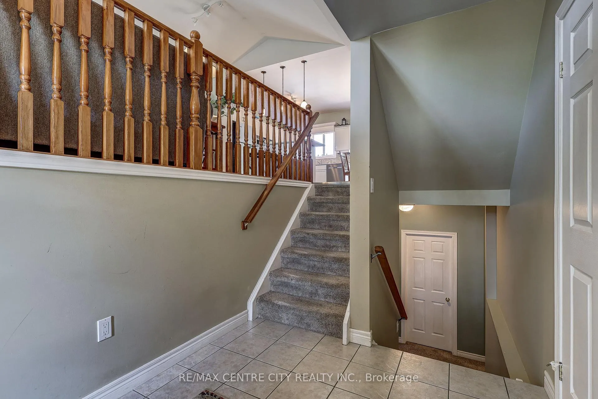 Photo 8 of 3 Steeplechase Court, St. Thomas — HOMEH