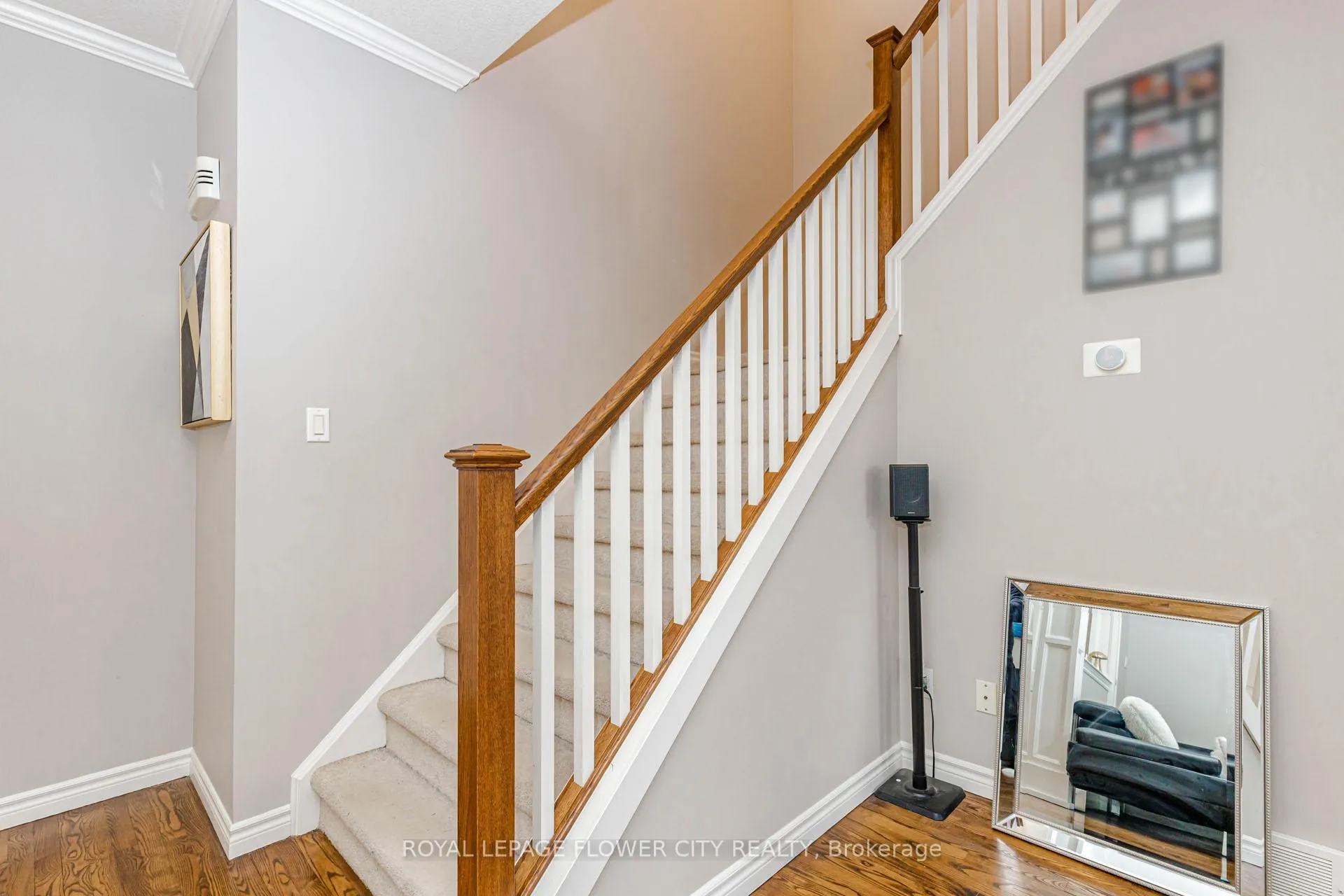 Photo 8 of 1698 Healy Road, London, North I — HOMEH