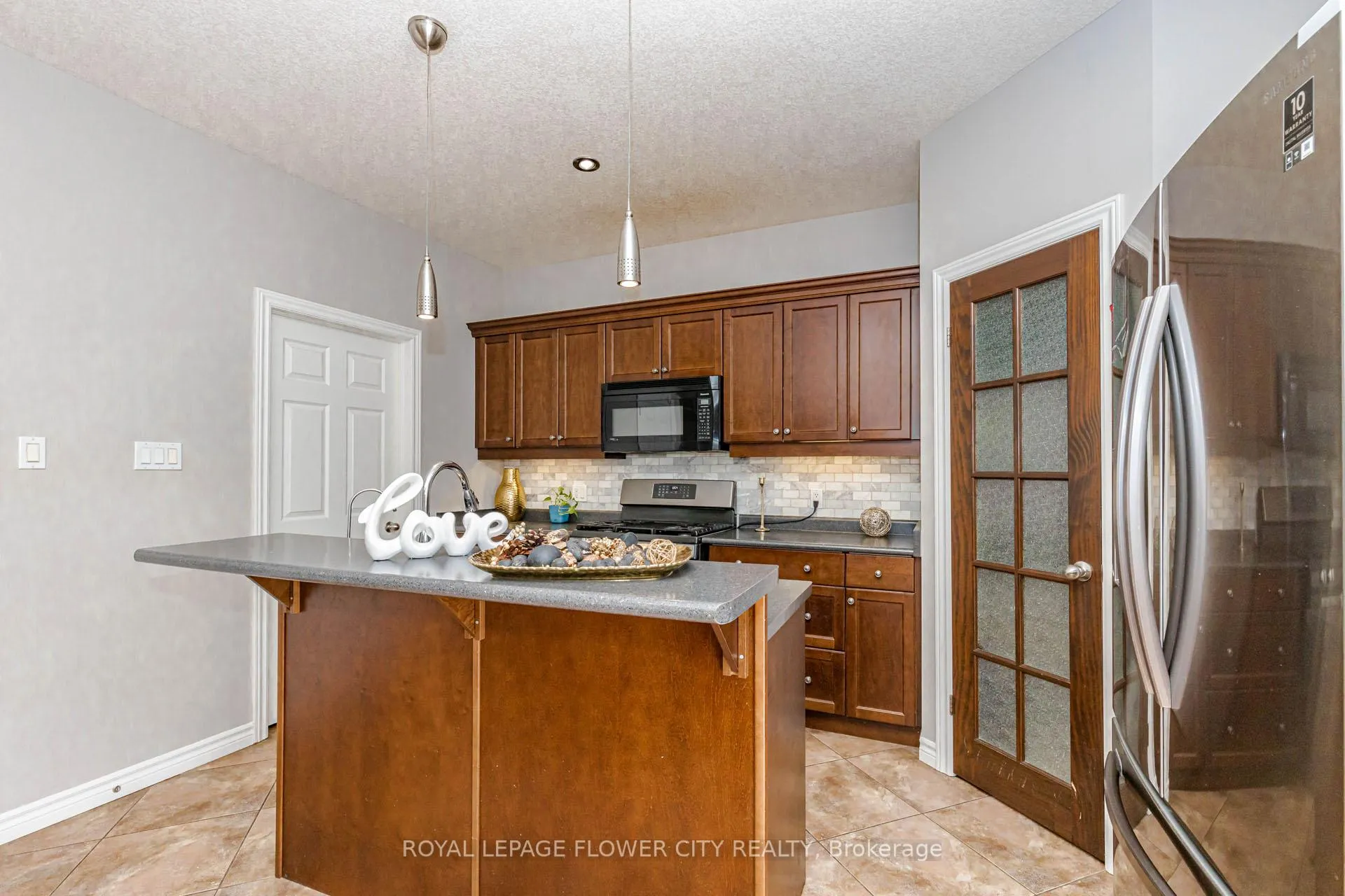 Photo 18 of 1698 Healy Road, London, North I — HOMEH