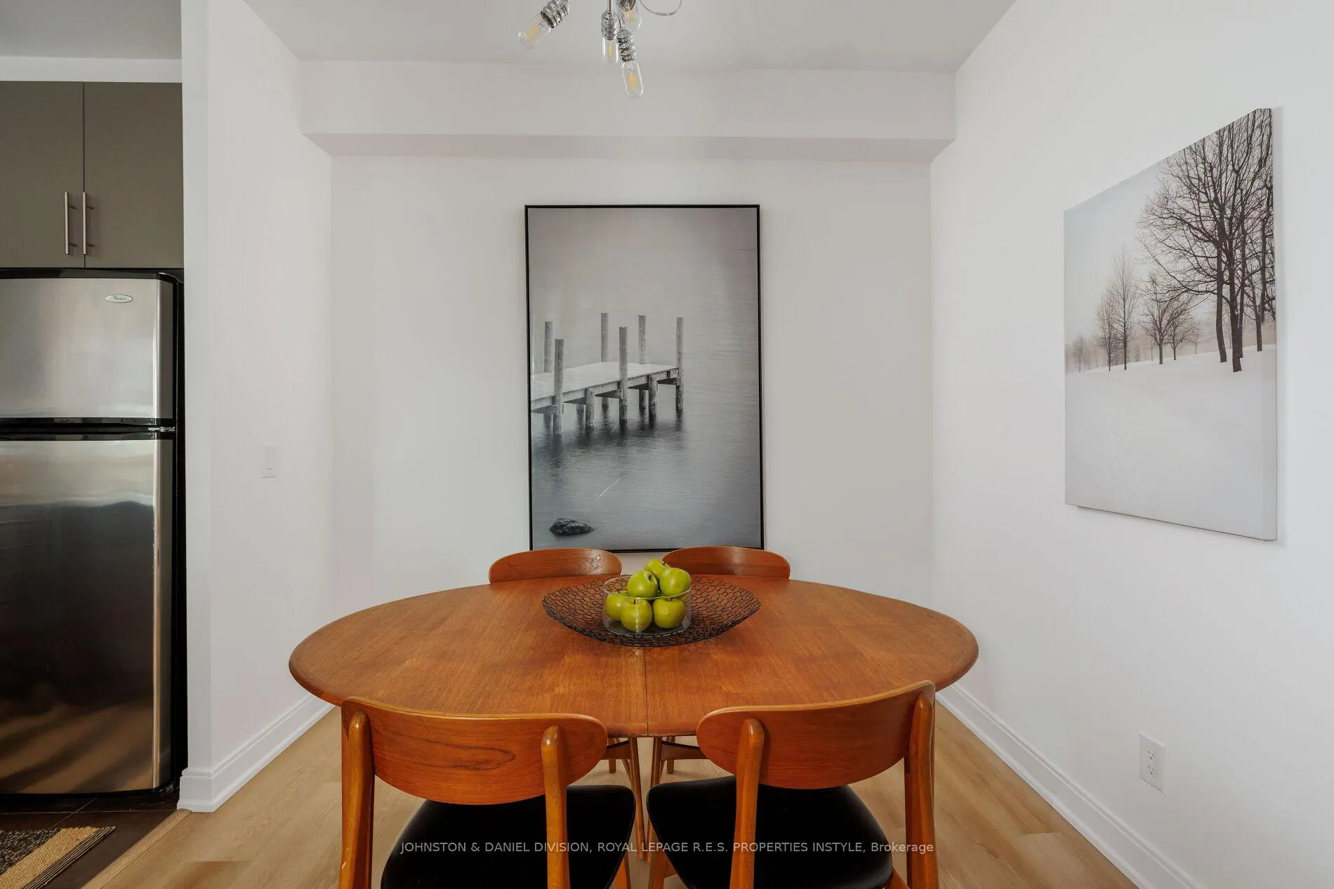Photo 8 of Unit 401, 88 Broadway Avenue, Toronto, Mount Pleasant West — HOMEH