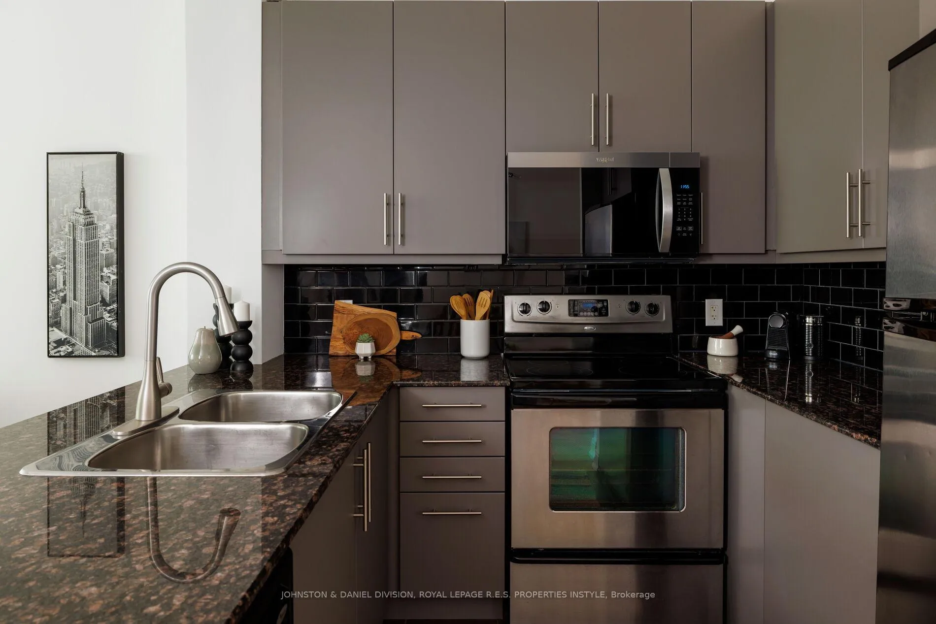 Photo 13 of Unit 401, 88 Broadway Avenue, Toronto, Mount Pleasant West — HOMEH