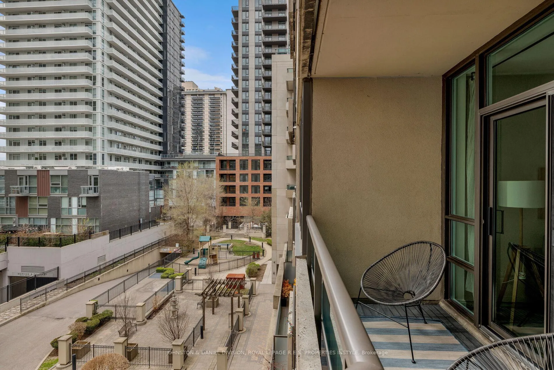 Photo 22 of Unit 401, 88 Broadway Avenue, Toronto, Mount Pleasant West — HOMEH