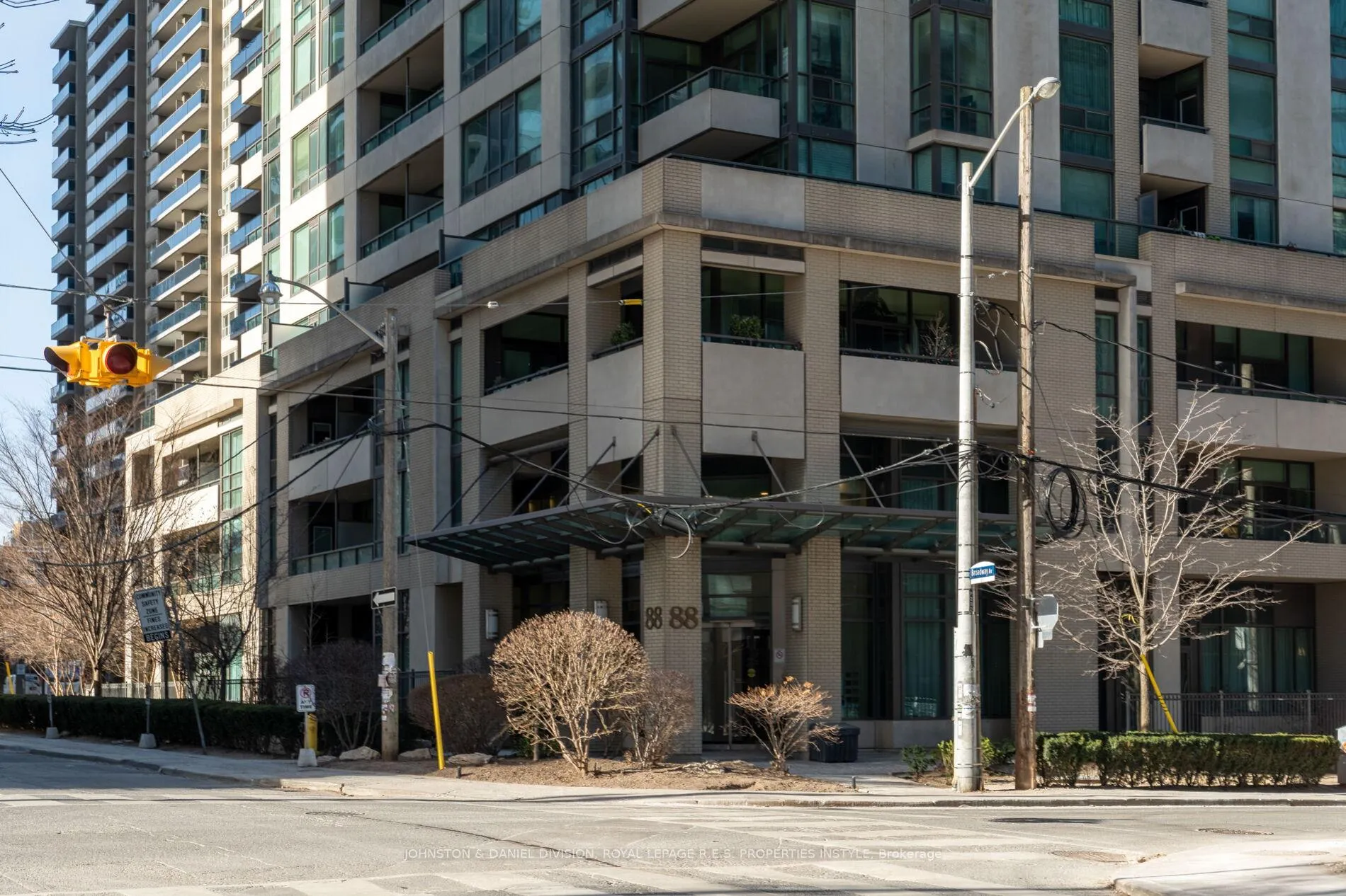 Photo 44 of Unit 401, 88 Broadway Avenue, Toronto, Mount Pleasant West — HOMEH