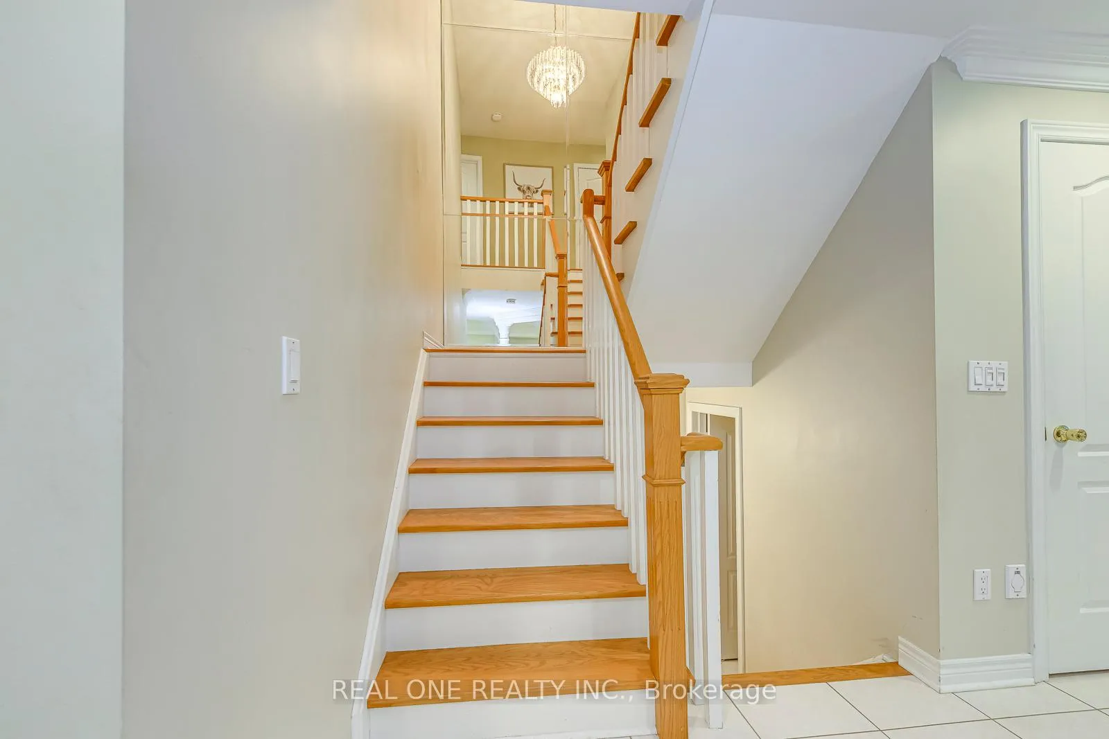Photo 18 of Unit 6, 2250 Rockingham Drive, Oakville, Joshua Creek — HOMEH