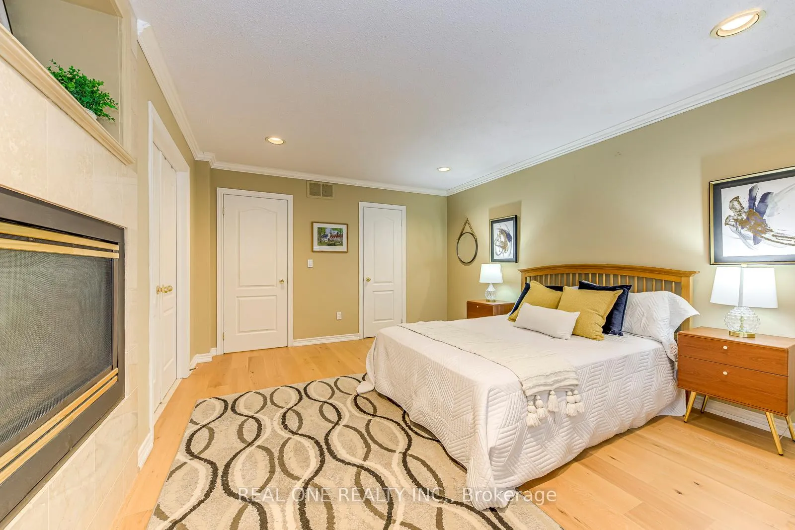 Photo 23 of Unit 6, 2250 Rockingham Drive, Oakville, Joshua Creek — HOMEH