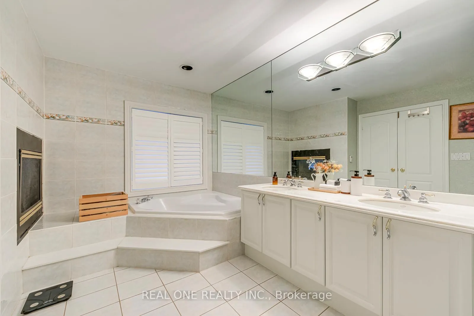 Photo 26 of Unit 6, 2250 Rockingham Drive, Oakville, Joshua Creek — HOMEH