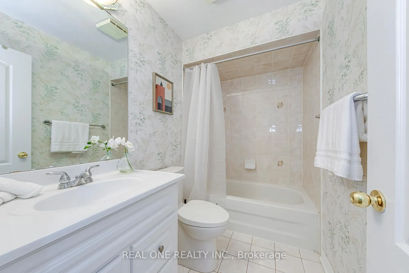 Photo 33 of Unit 6, 2250 Rockingham Drive, Oakville, Joshua Creek — HOMEH