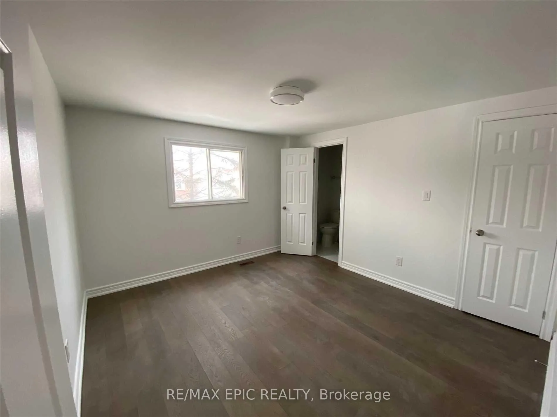 Photo 14 of 94 Pinewood Drive, Vaughan, Crestwood-Springfarm-Yorkhill — HOMEH